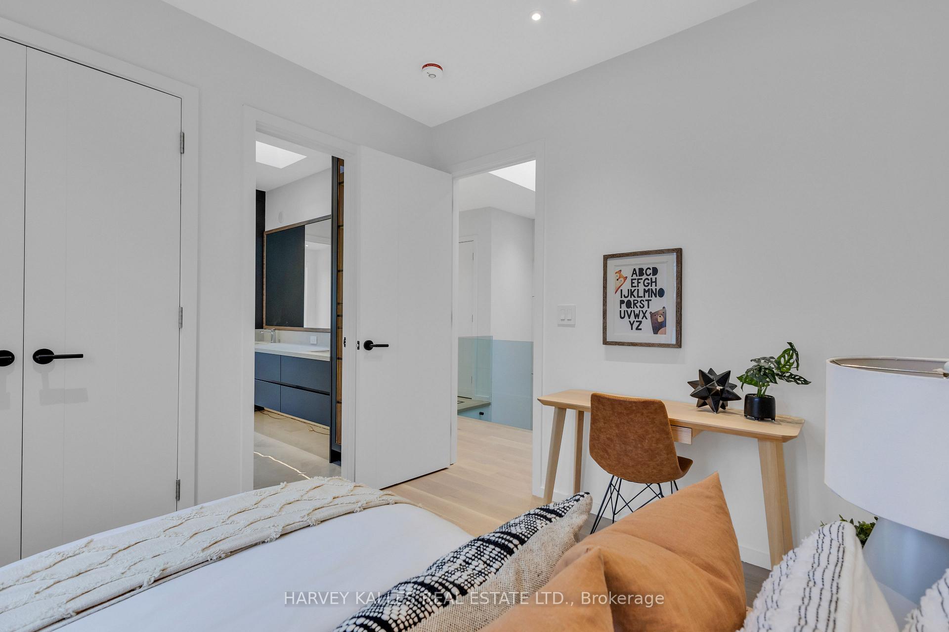 Photo 32 of 187 Roe Avenue, Toronto, Bedford Park-Nortown — HOMEH