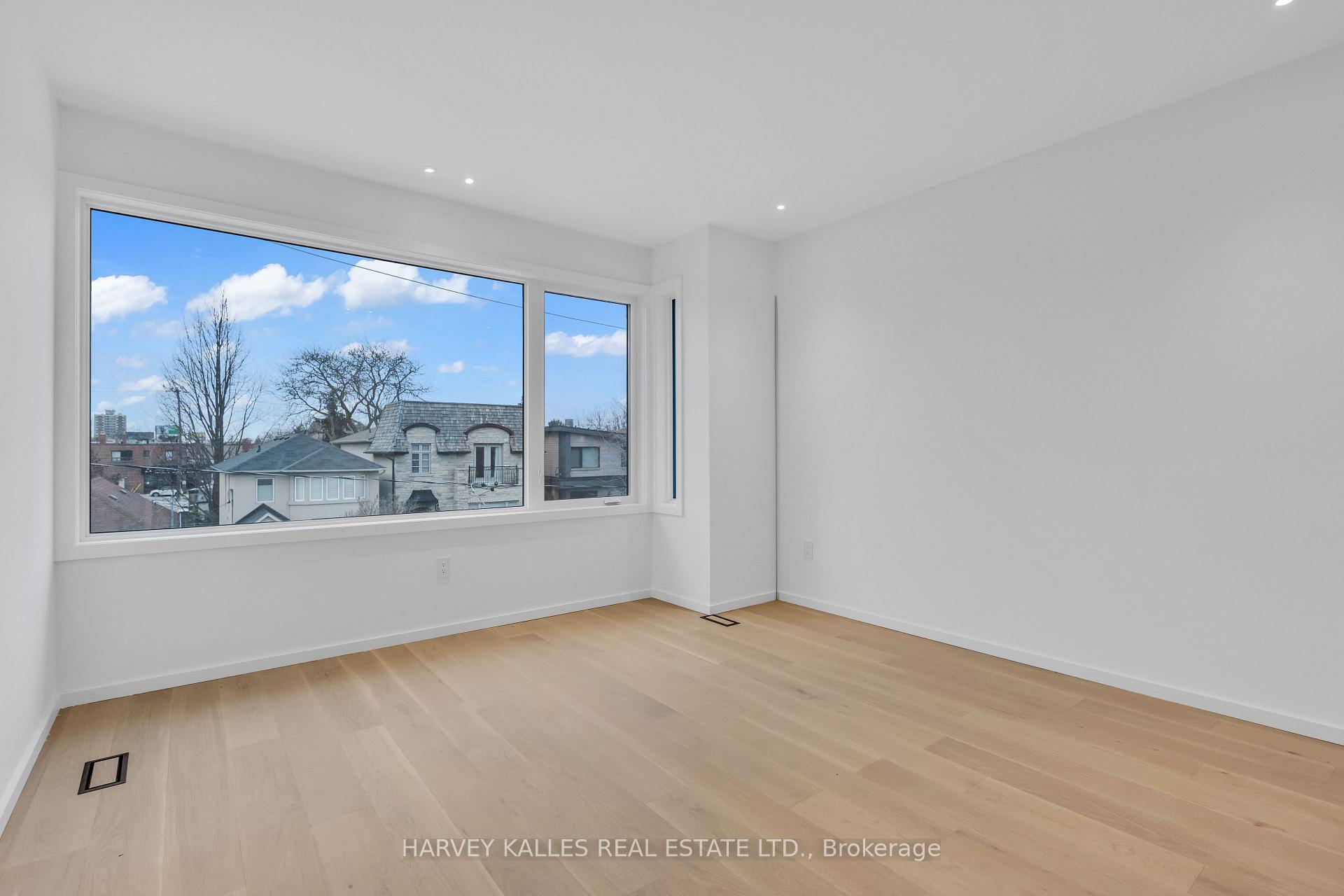 Photo 36 of 187 Roe Avenue, Toronto, Bedford Park-Nortown — HOMEH
