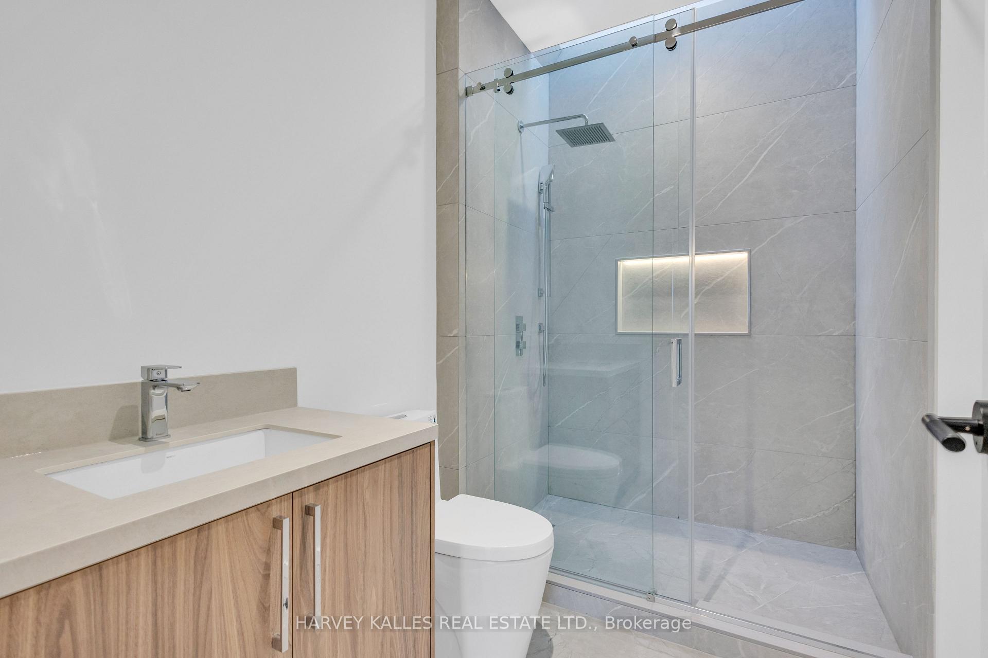 Photo 38 of 187 Roe Avenue, Toronto, Bedford Park-Nortown — HOMEH