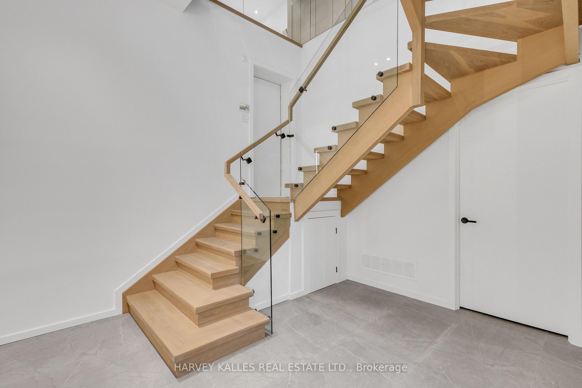 Photo 40 of 187 Roe Avenue, Toronto, Bedford Park-Nortown — HOMEH