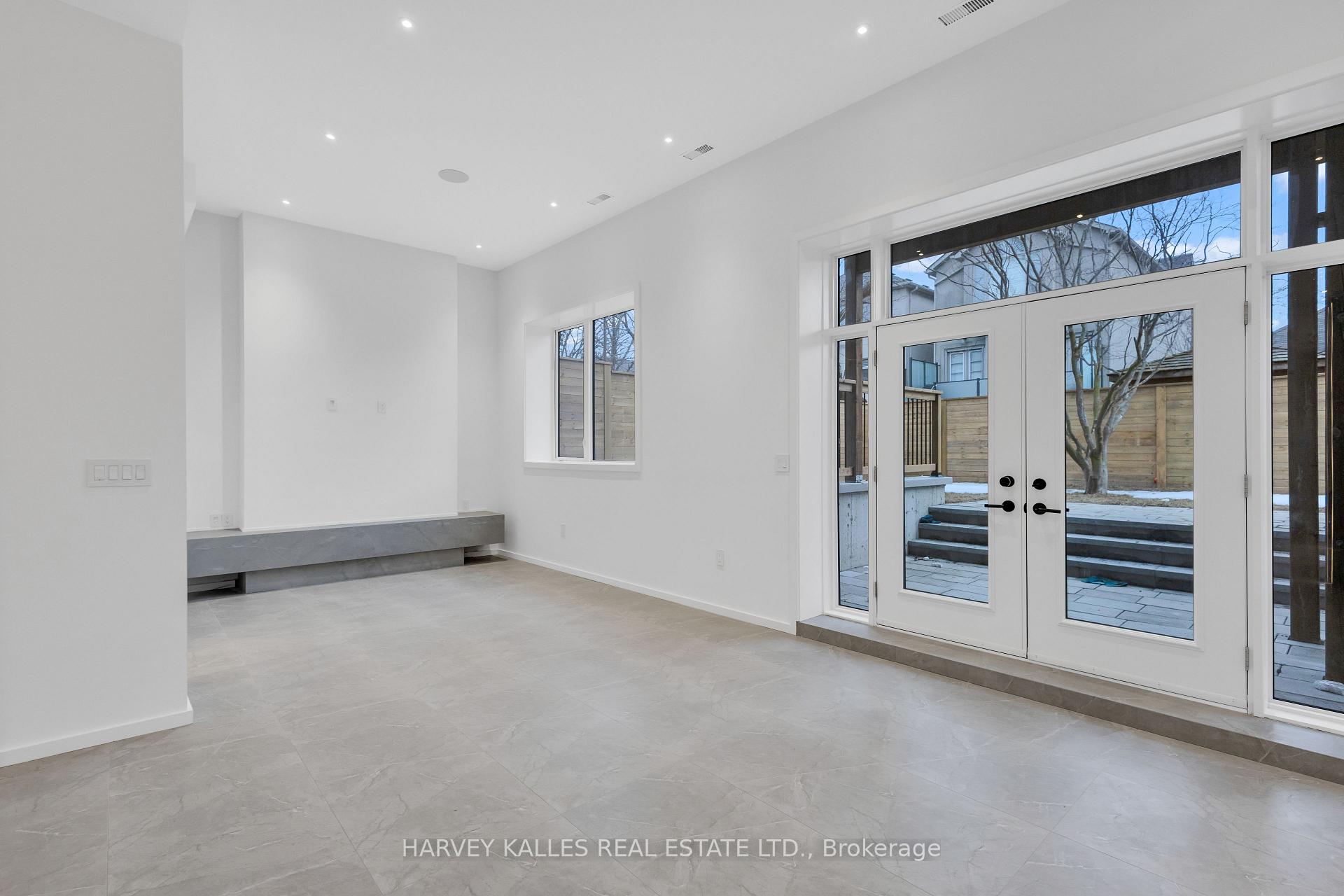 Photo 44 of 187 Roe Avenue, Toronto, Bedford Park-Nortown — HOMEH
