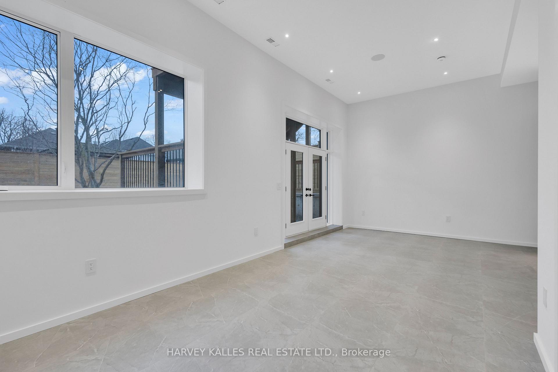 Photo 46 of 187 Roe Avenue, Toronto, Bedford Park-Nortown — HOMEH