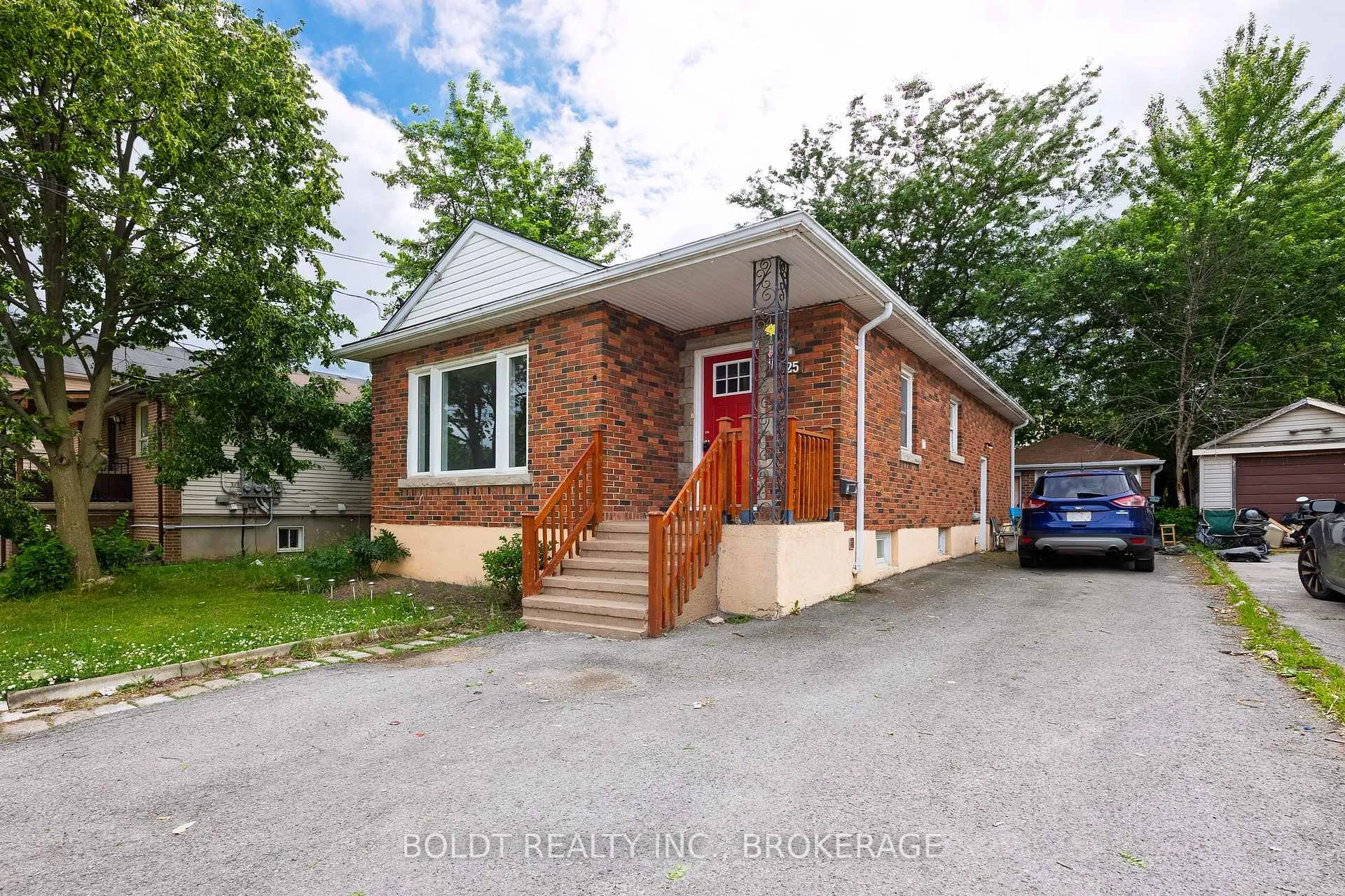 Photo 2 of 25 King Street, Thorold, Thorold Downtown — HOMEH