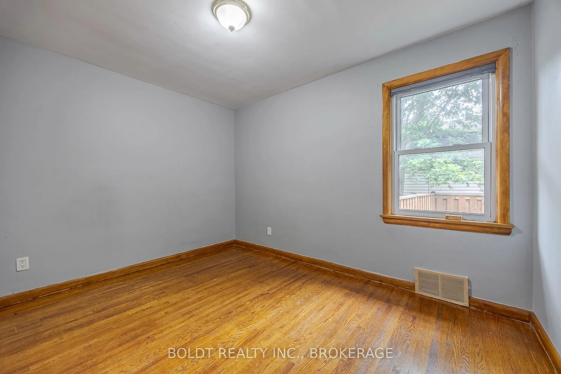 Photo 8 of 25 King Street, Thorold, Thorold Downtown — HOMEH