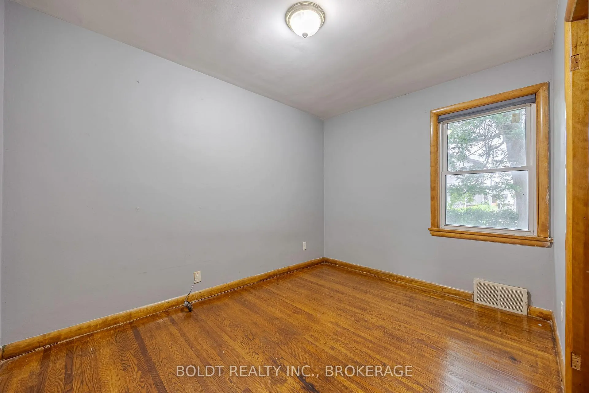 Photo 10 of 25 King Street, Thorold, Thorold Downtown — HOMEH