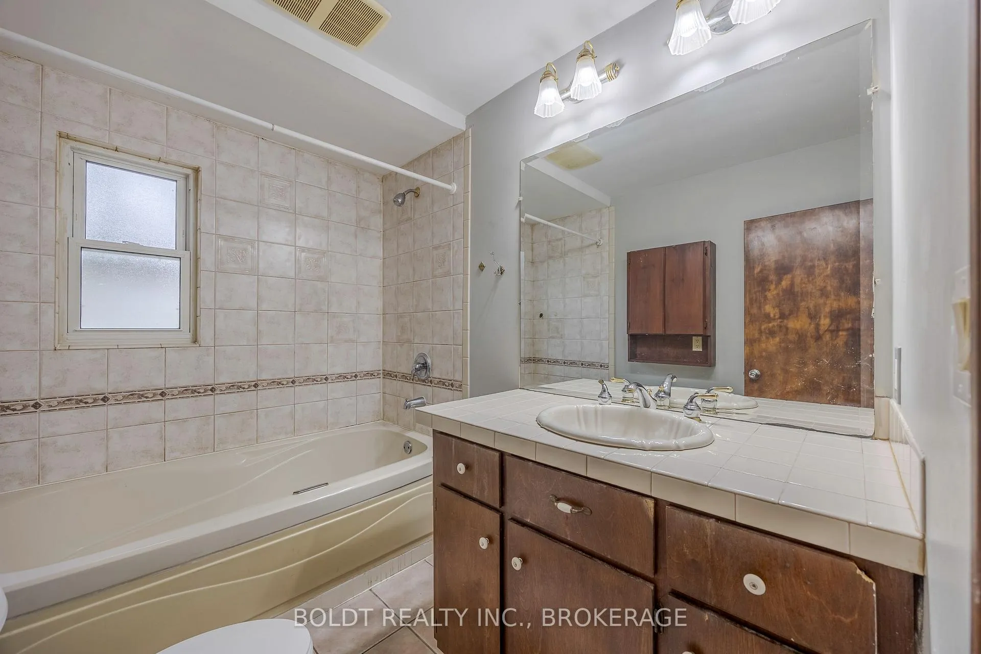 Photo 13 of 25 King Street, Thorold, Thorold Downtown — HOMEH