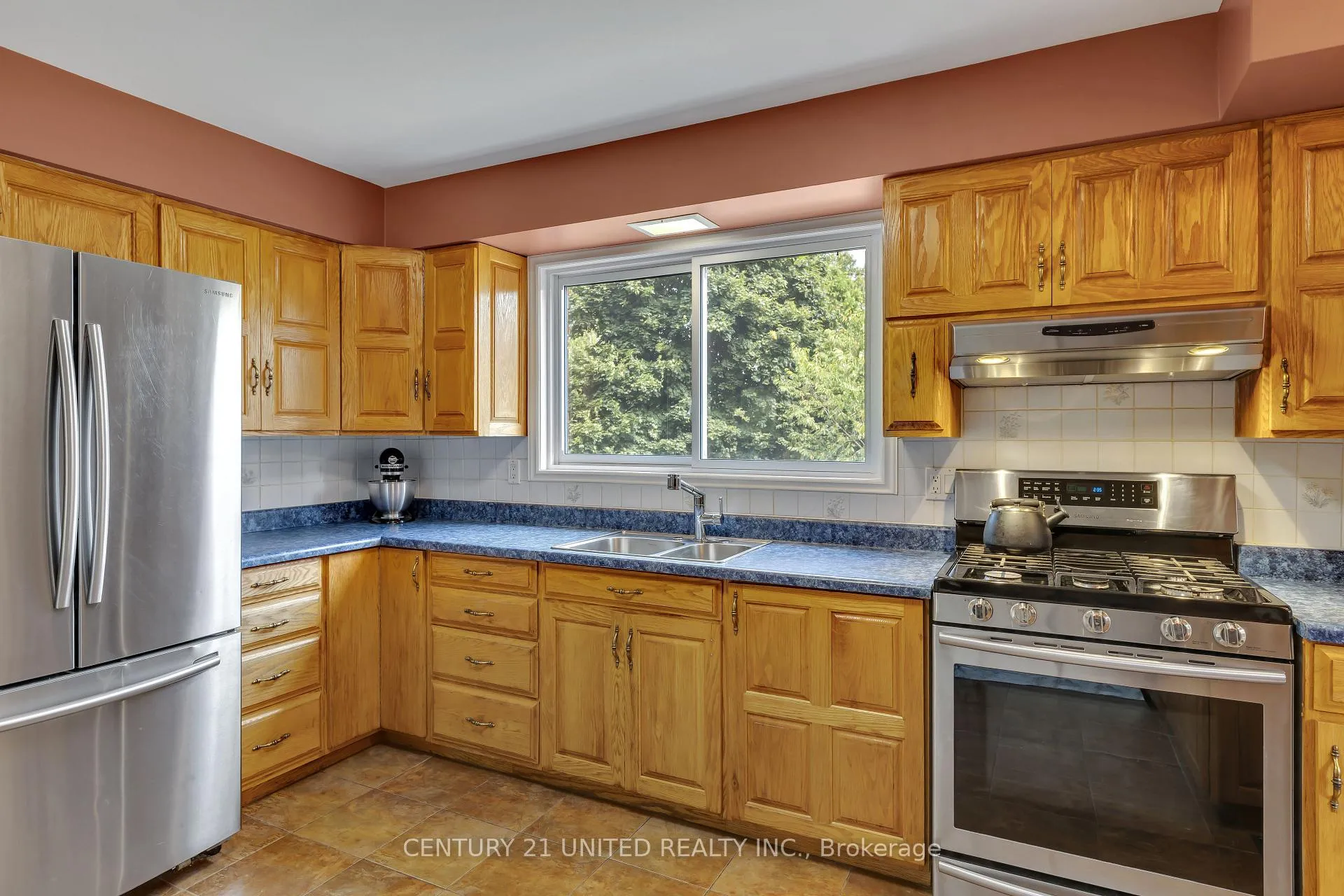 Photo 9 of 1296 Edmison Drive, Peterborough, Northcrest Ward 5 — HOMEH