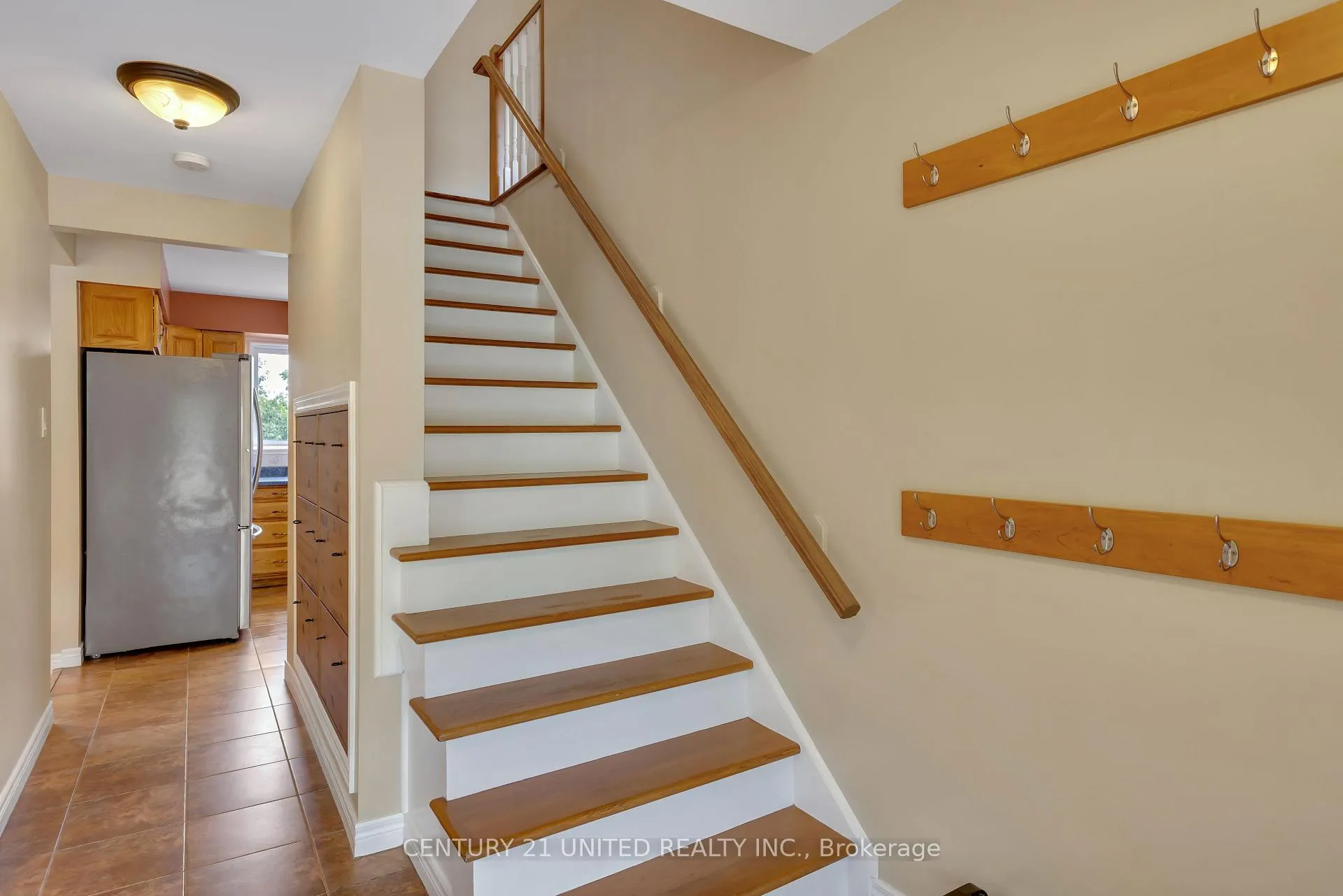 Photo 14 of 1296 Edmison Drive, Peterborough, Northcrest Ward 5 — HOMEH