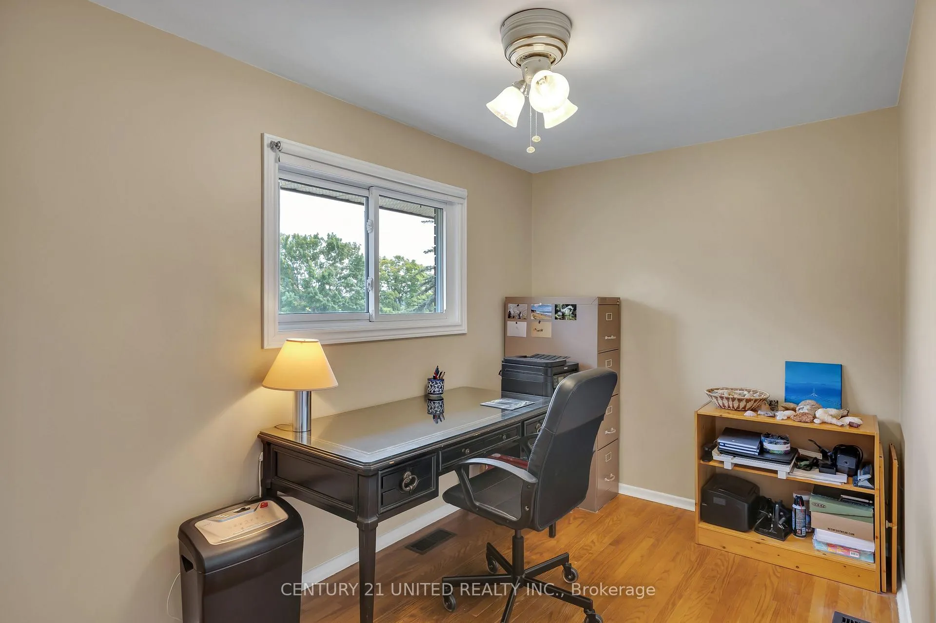 Photo 26 of 1296 Edmison Drive, Peterborough, Northcrest Ward 5 — HOMEH