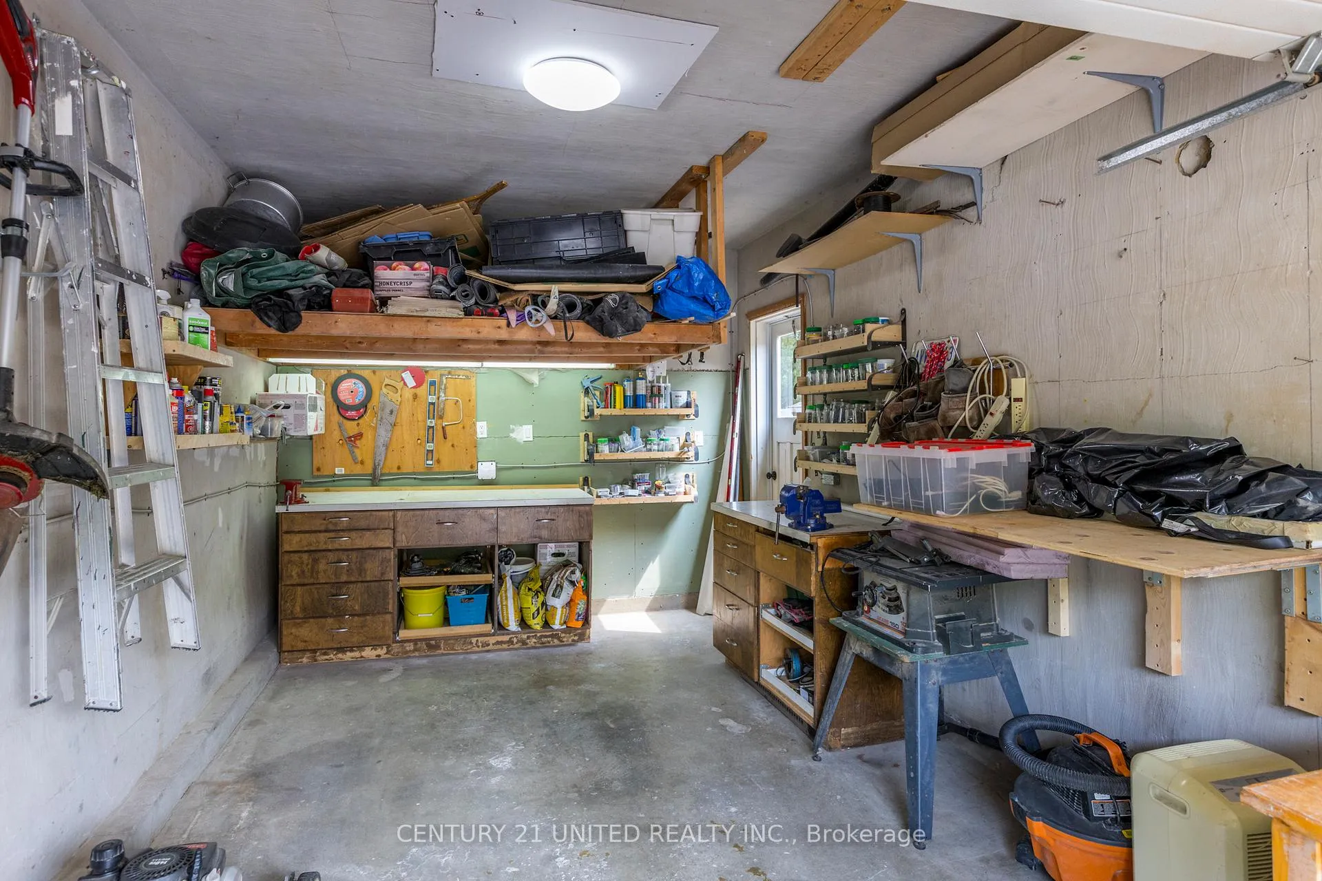 Photo 33 of 1296 Edmison Drive, Peterborough, Northcrest Ward 5 — HOMEH