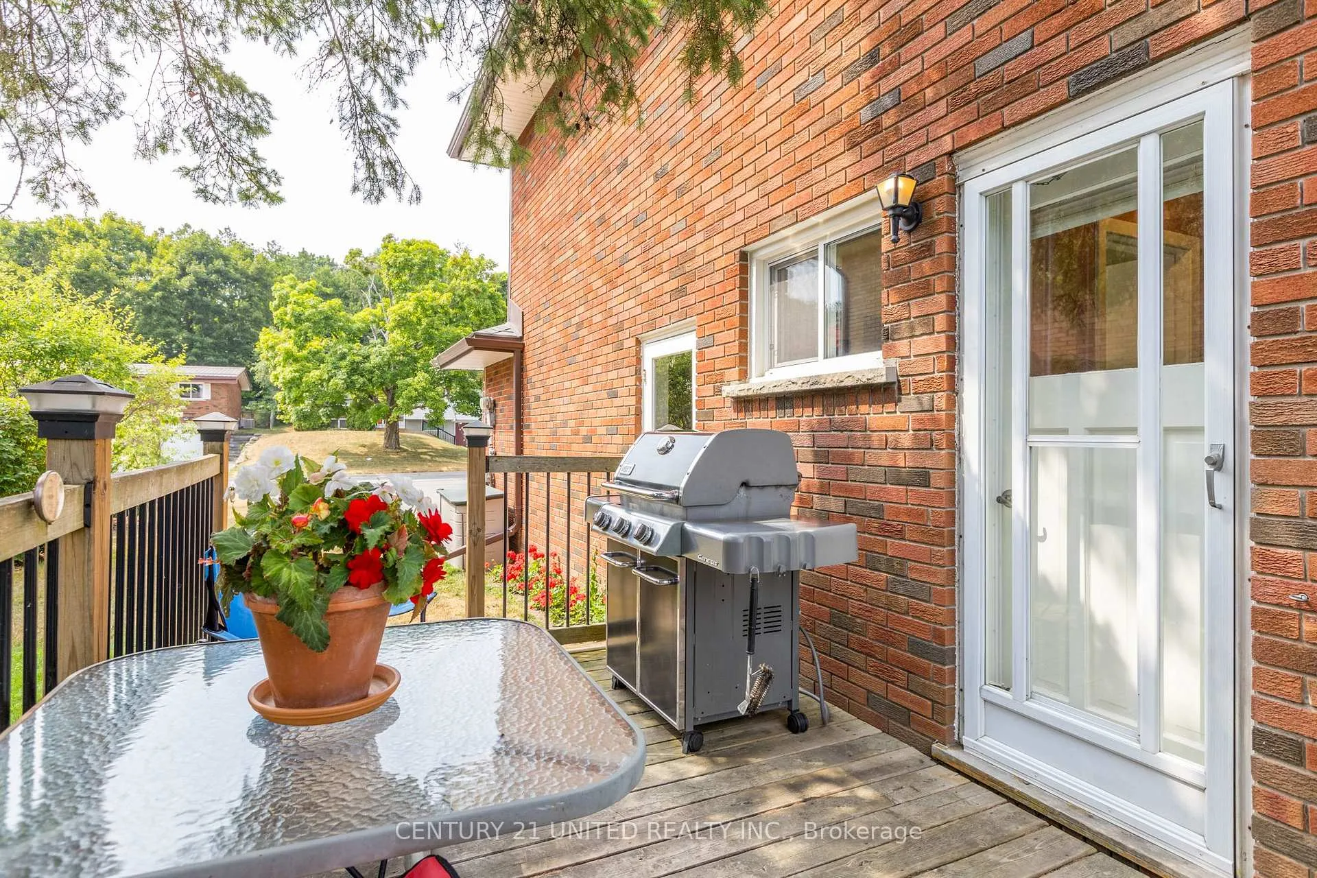 Photo 38 of 1296 Edmison Drive, Peterborough, Northcrest Ward 5 — HOMEH