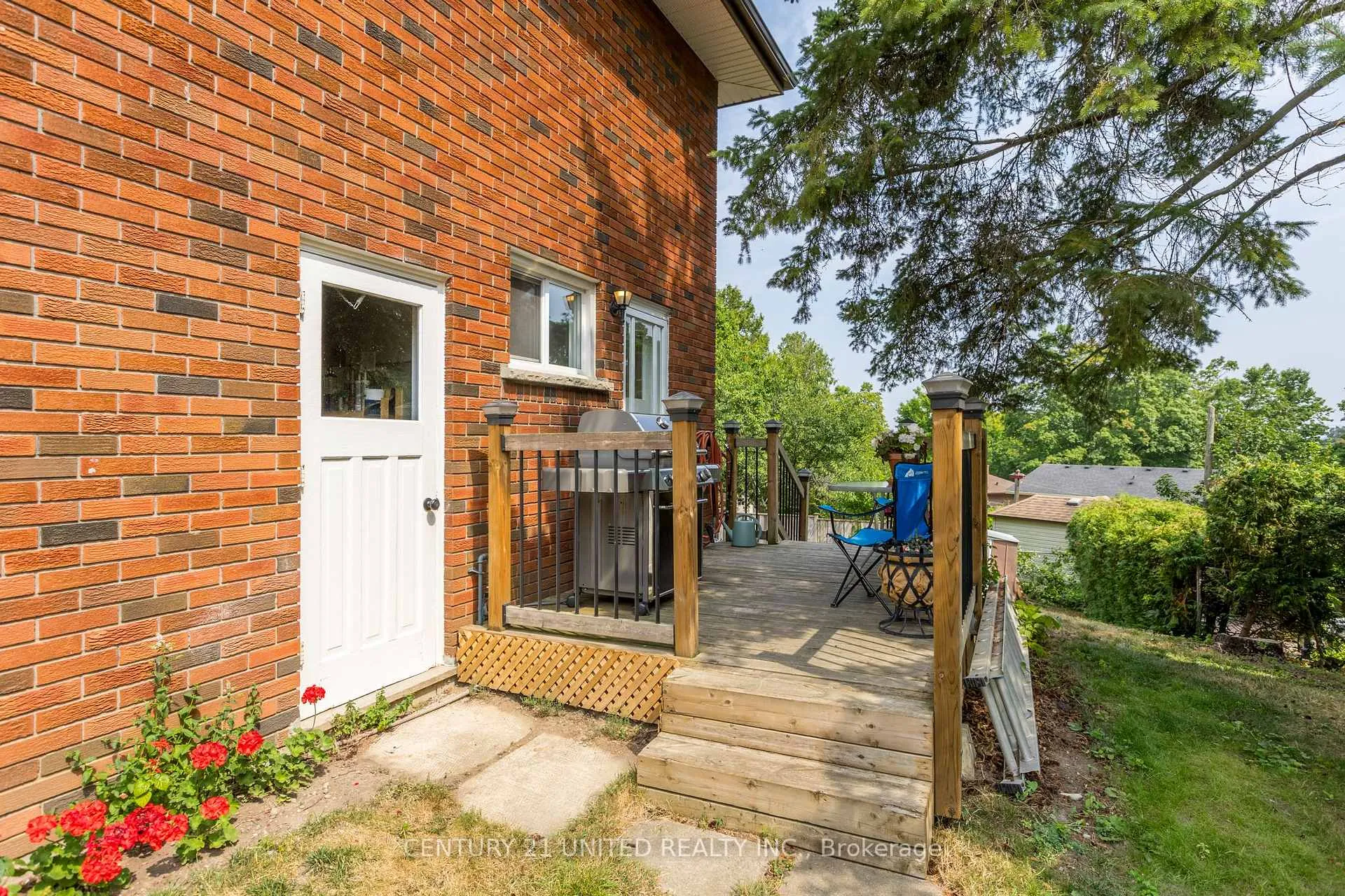 Photo 40 of 1296 Edmison Drive, Peterborough, Northcrest Ward 5 — HOMEH