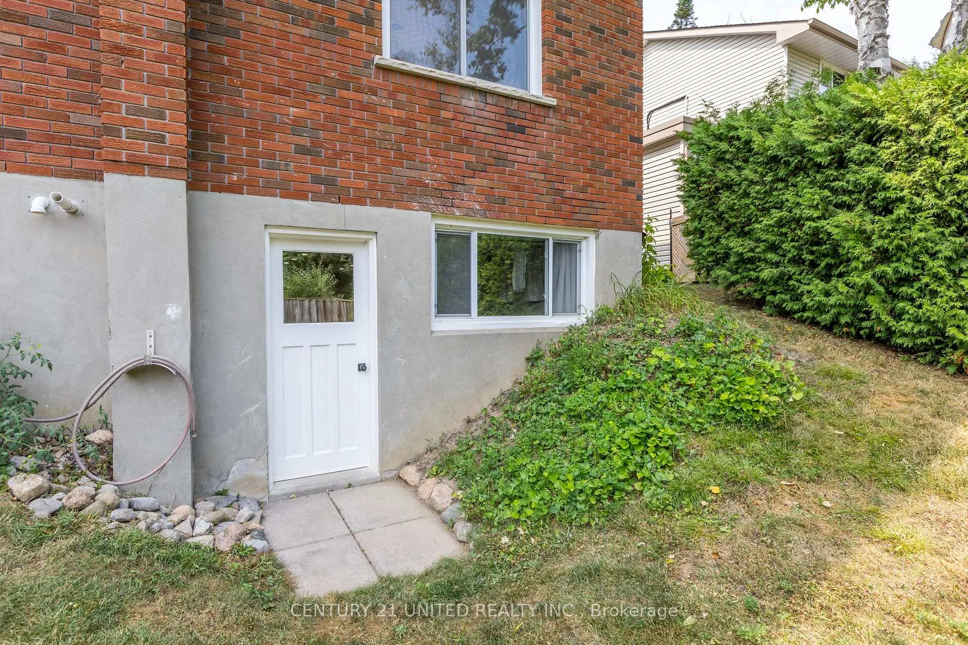 Photo 43 of 1296 Edmison Drive, Peterborough, Northcrest Ward 5 — HOMEH