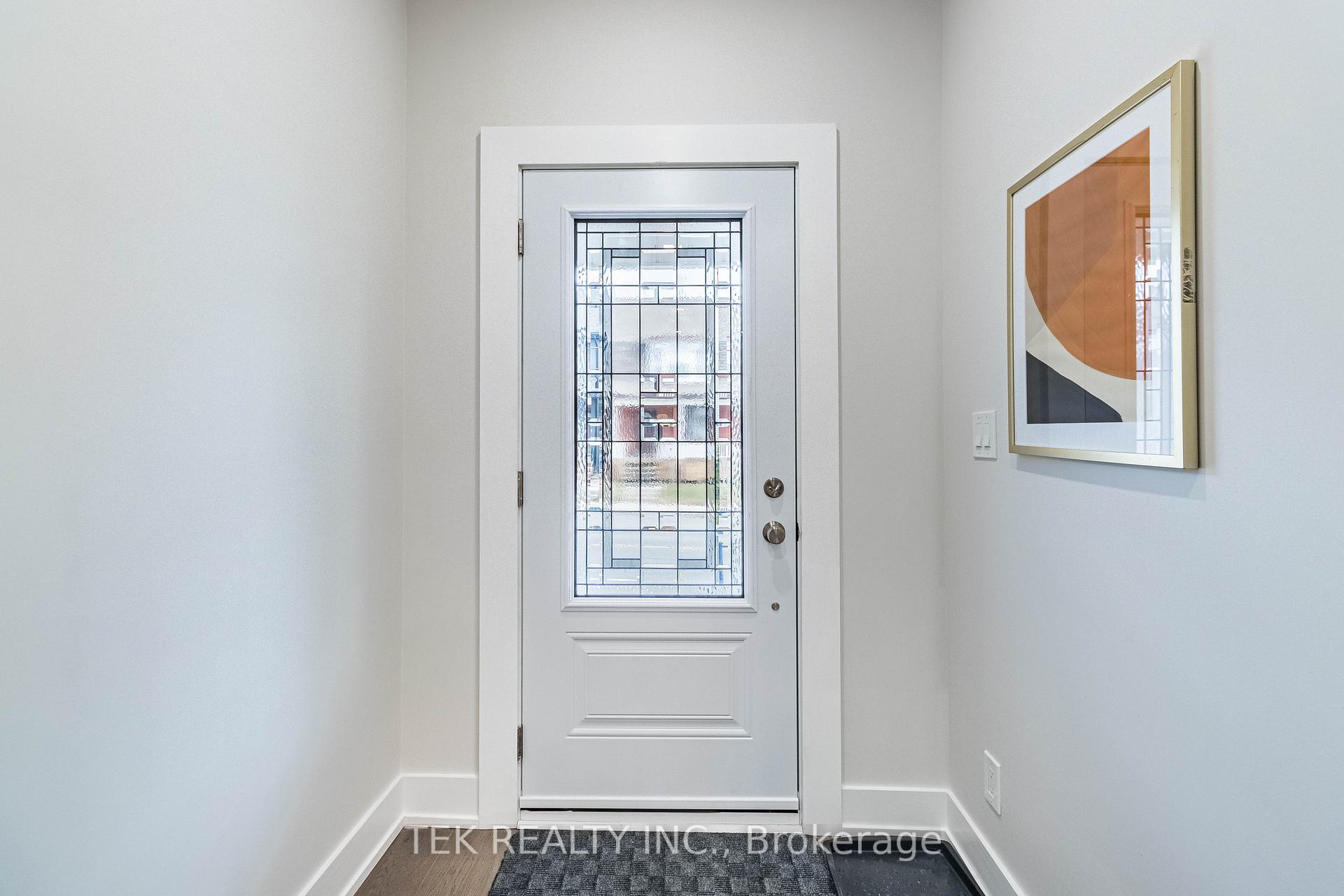 Photo 3 of 562 Pape Avenue, Toronto, North Riverdale — HOMEH