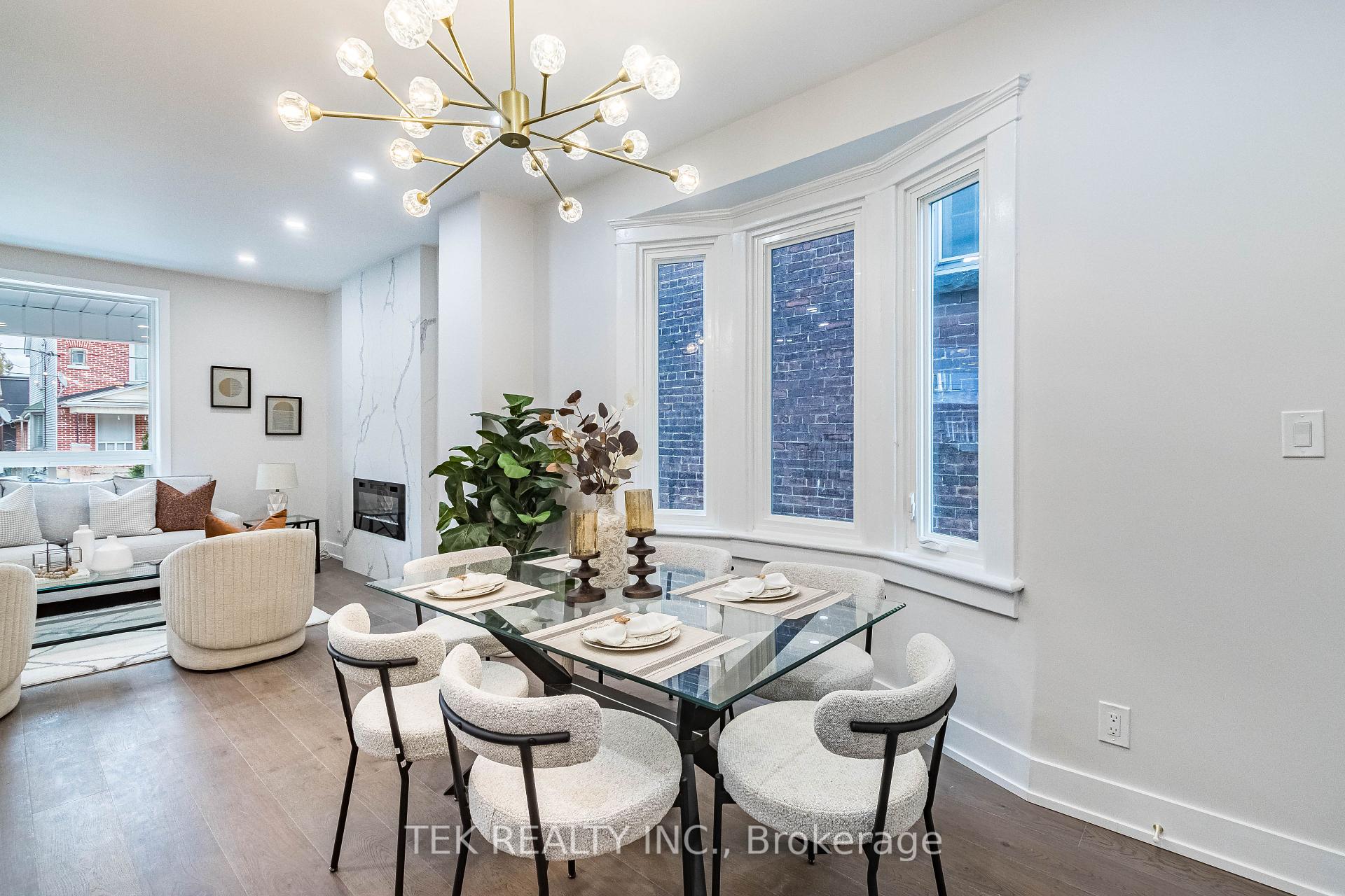 Photo 10 of 562 Pape Avenue, Toronto, North Riverdale — HOMEH