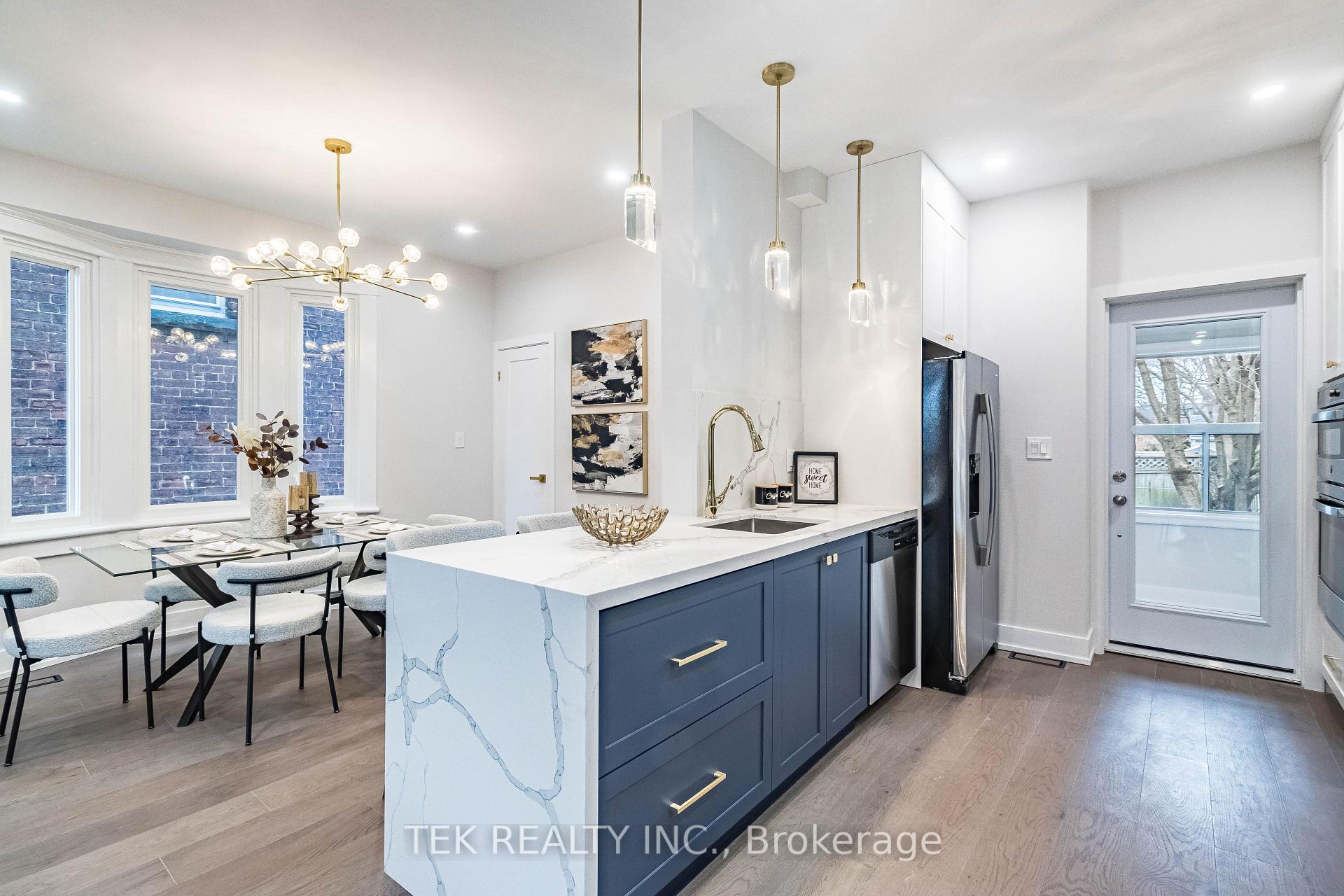 Photo 14 of 562 Pape Avenue, Toronto, North Riverdale — HOMEH