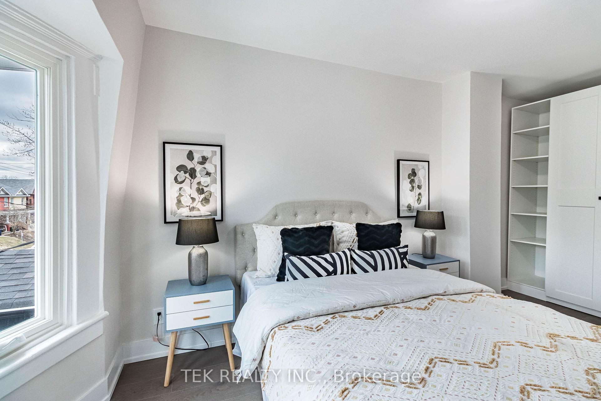 Photo 29 of 562 Pape Avenue, Toronto, North Riverdale — HOMEH
