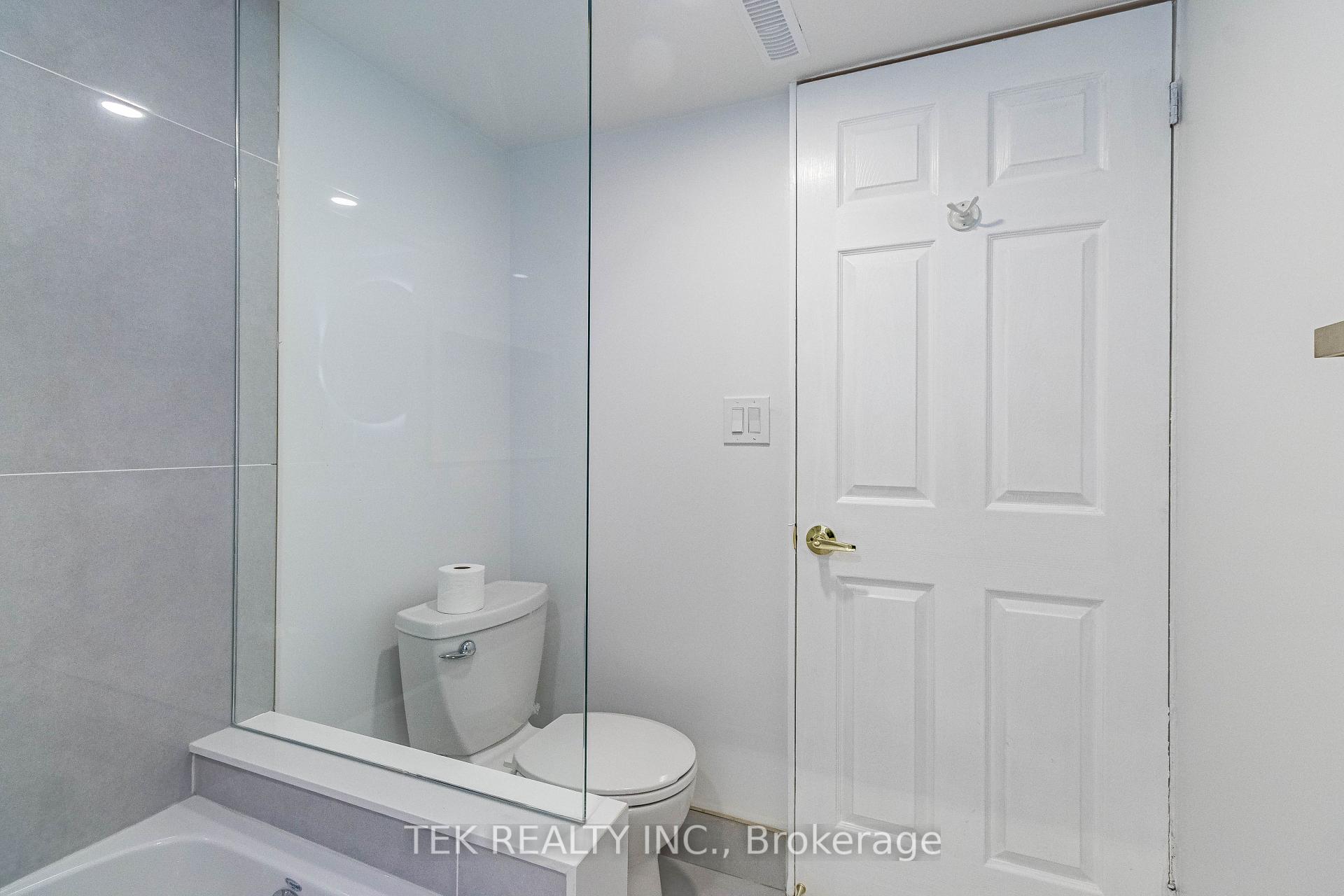 Photo 42 of 562 Pape Avenue, Toronto, North Riverdale — HOMEH
