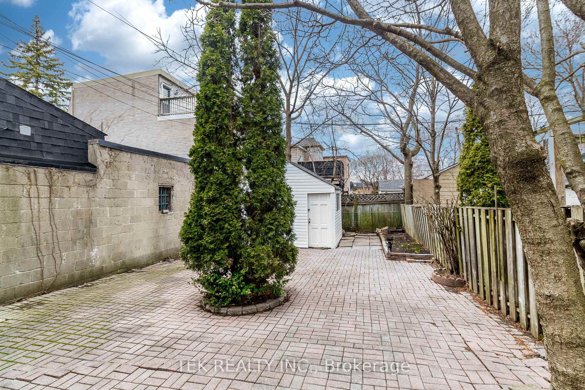 Photo 46 of 562 Pape Avenue, Toronto, North Riverdale — HOMEH
