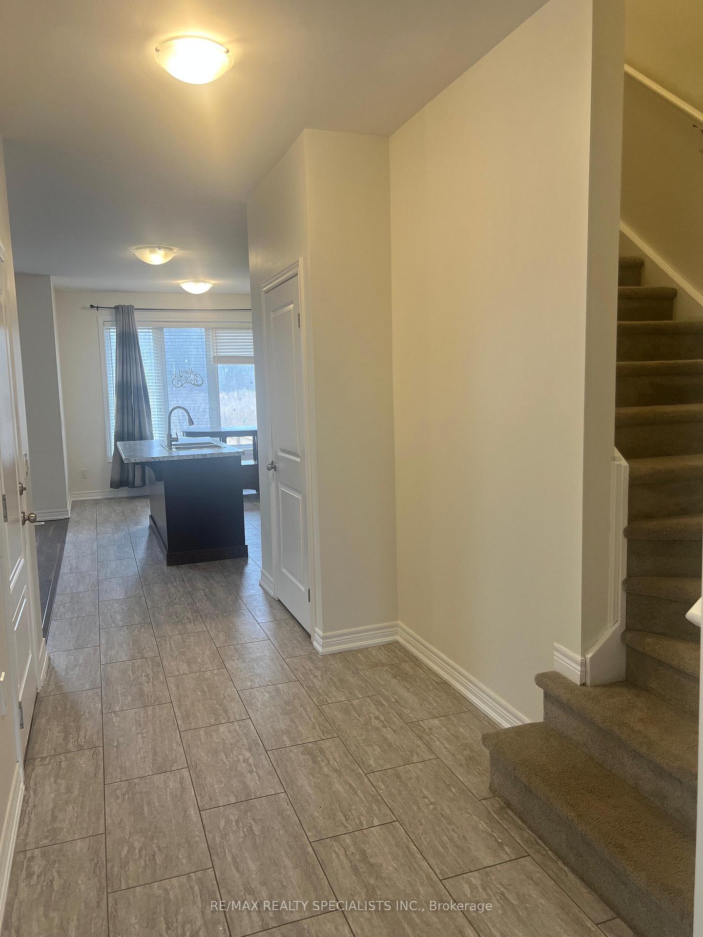 Photo 10 of 12 Damude Avenue, Thorold, Hurricane/Merrittville — HOMEH