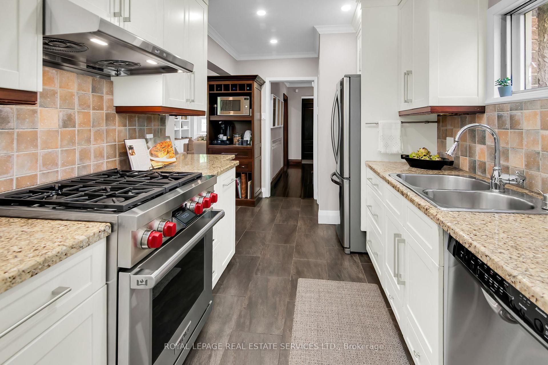 Photo 17 of 224 Brookdale Avenue, Toronto, Lawrence Park North — HOMEH