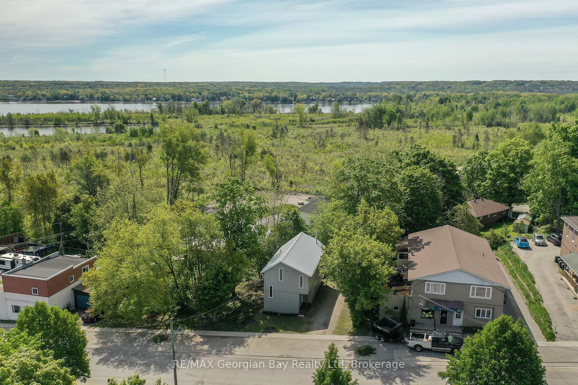 Photo 3 of 415 Talbot Street, Tay, Port McNicoll — HOMEH
