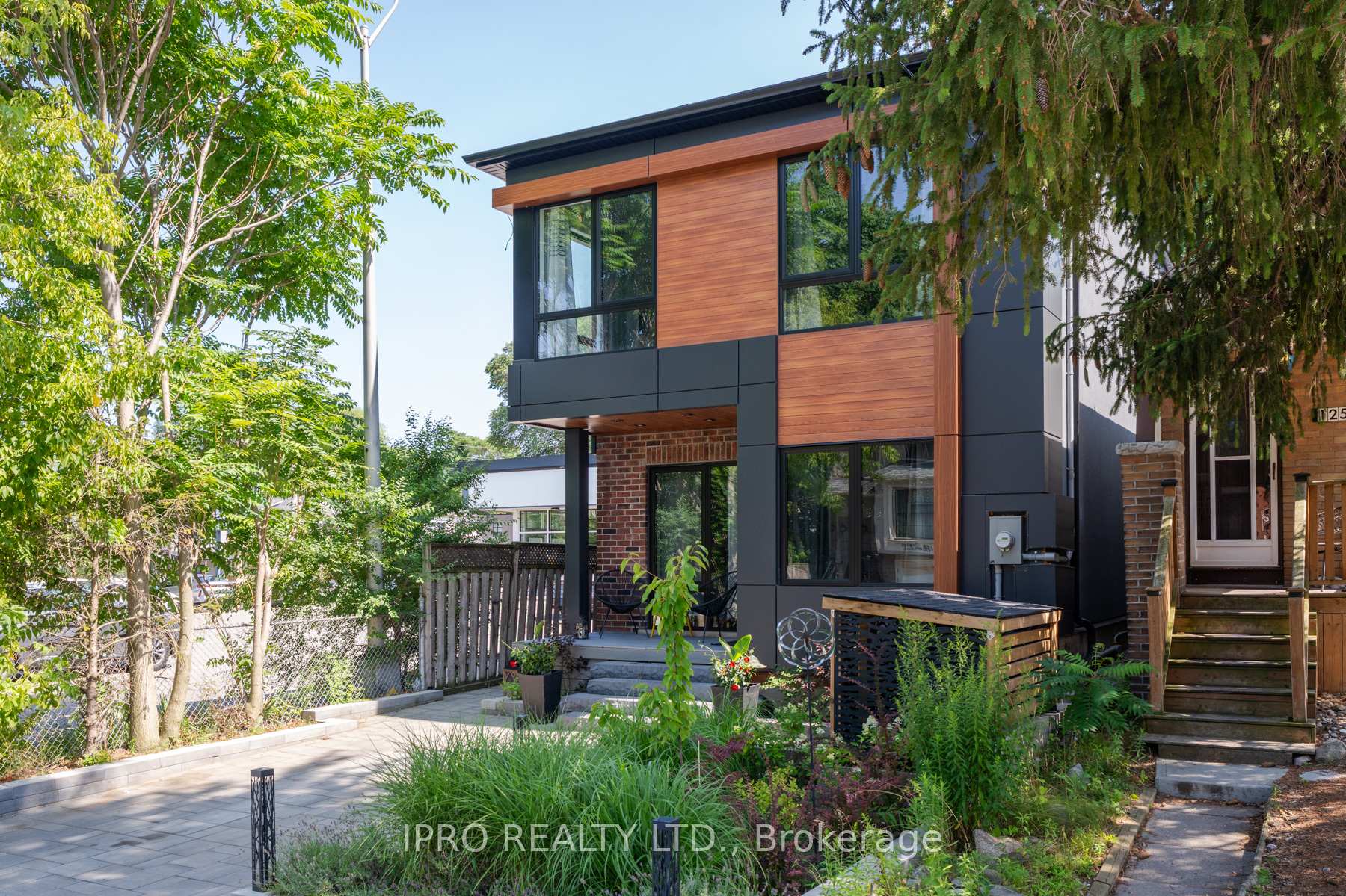 Photo 2 of 127 Barker Avenue, Toronto, Danforth Village-East York — HOMEH