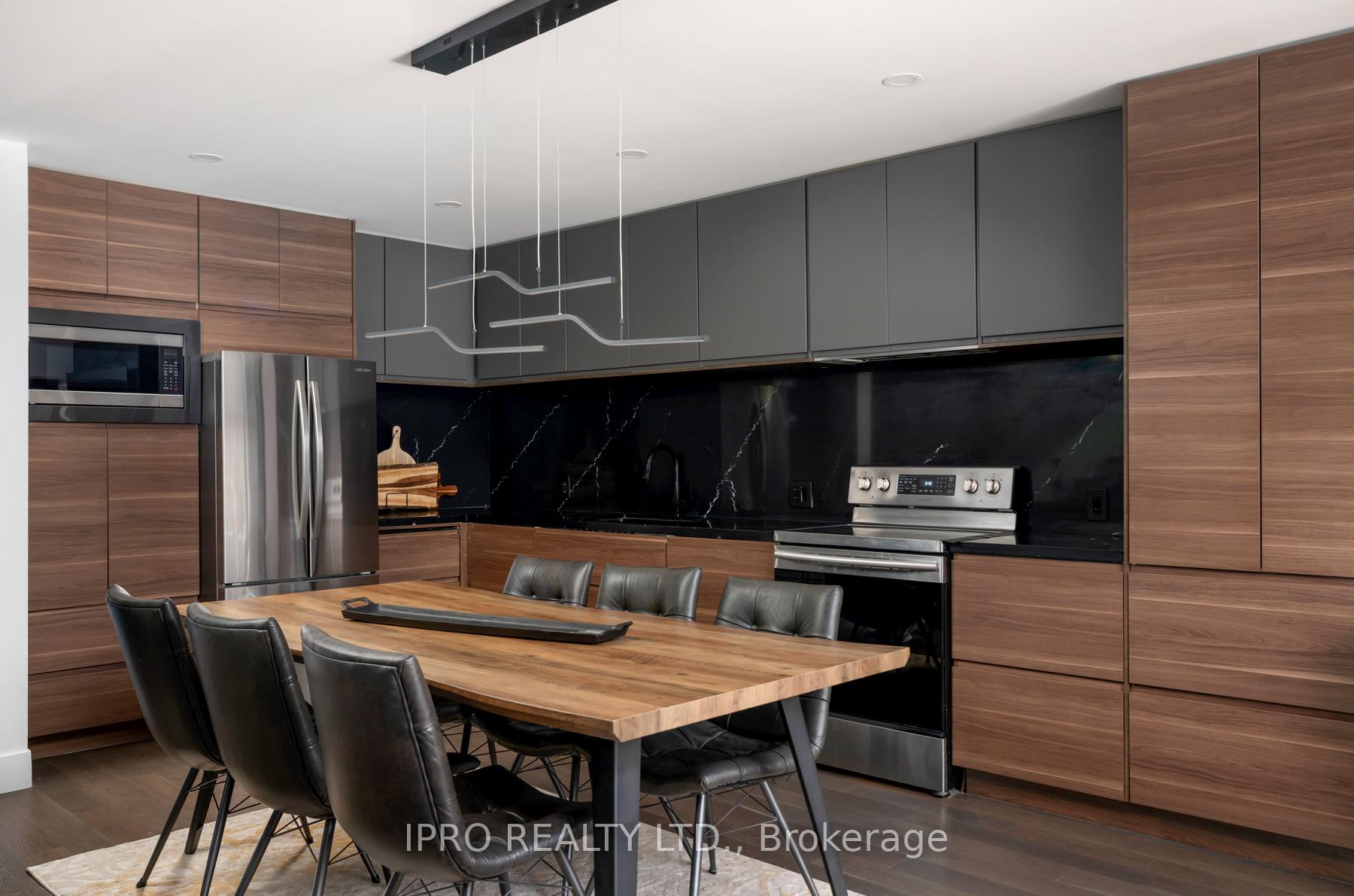 Photo 15 of 127 Barker Avenue, Toronto, Danforth Village-East York — HOMEH