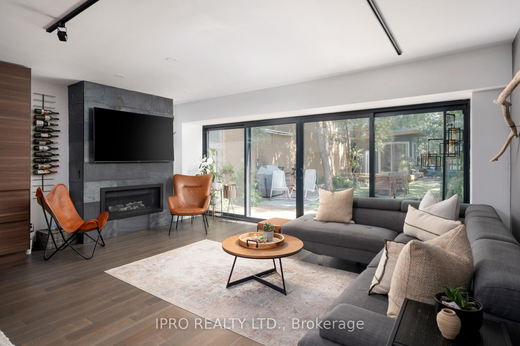 Photo 20 of 127 Barker Avenue, Toronto, Danforth Village-East York — HOMEH