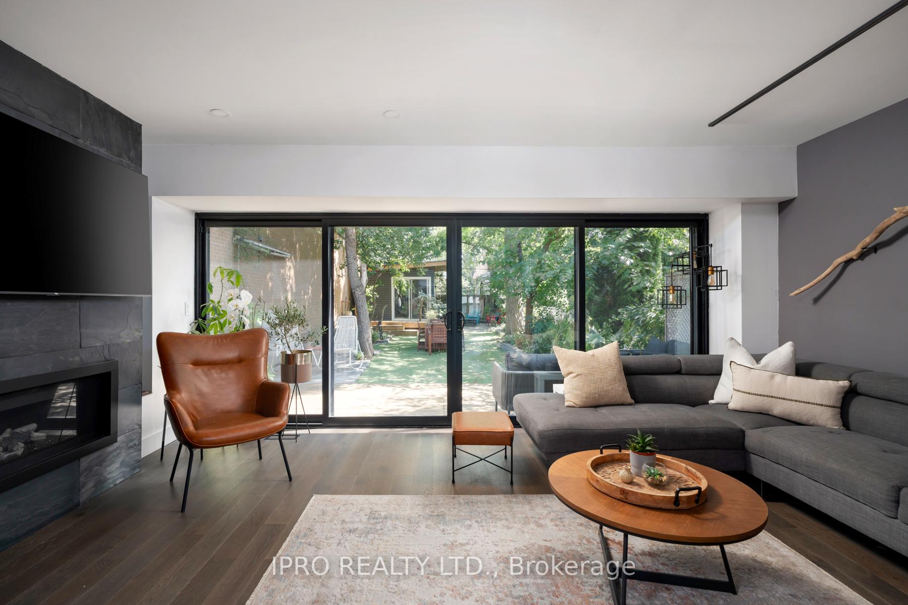 Photo 21 of 127 Barker Avenue, Toronto, Danforth Village-East York — HOMEH