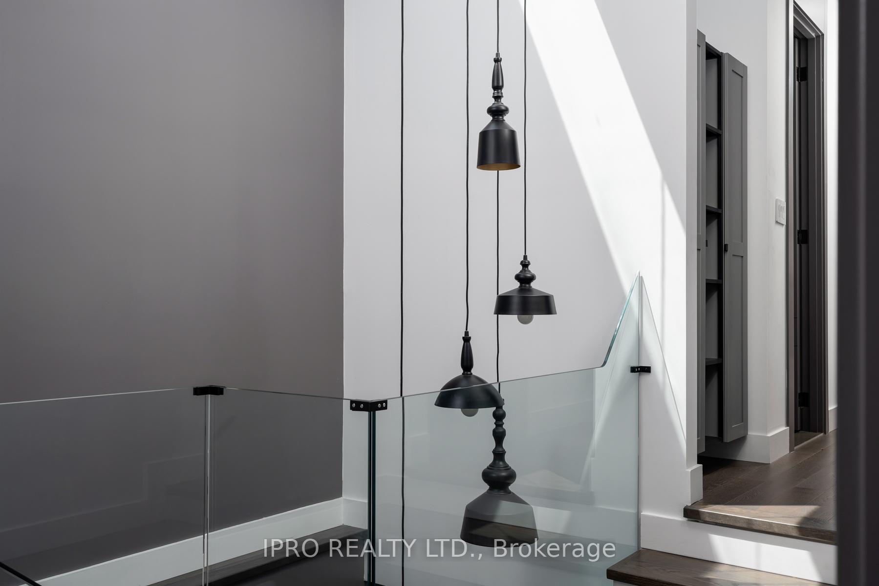 Photo 24 of 127 Barker Avenue, Toronto, Danforth Village-East York — HOMEH