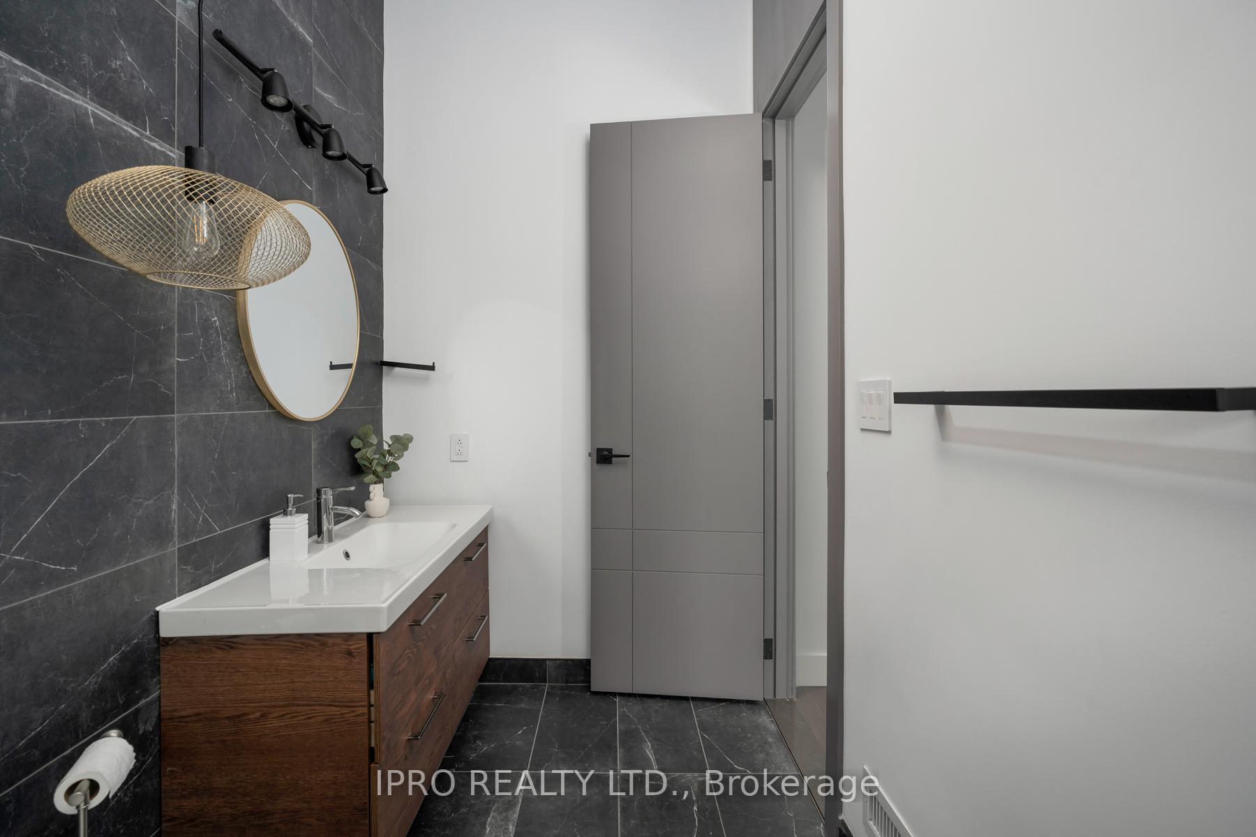 Photo 30 of 127 Barker Avenue, Toronto, Danforth Village-East York — HOMEH