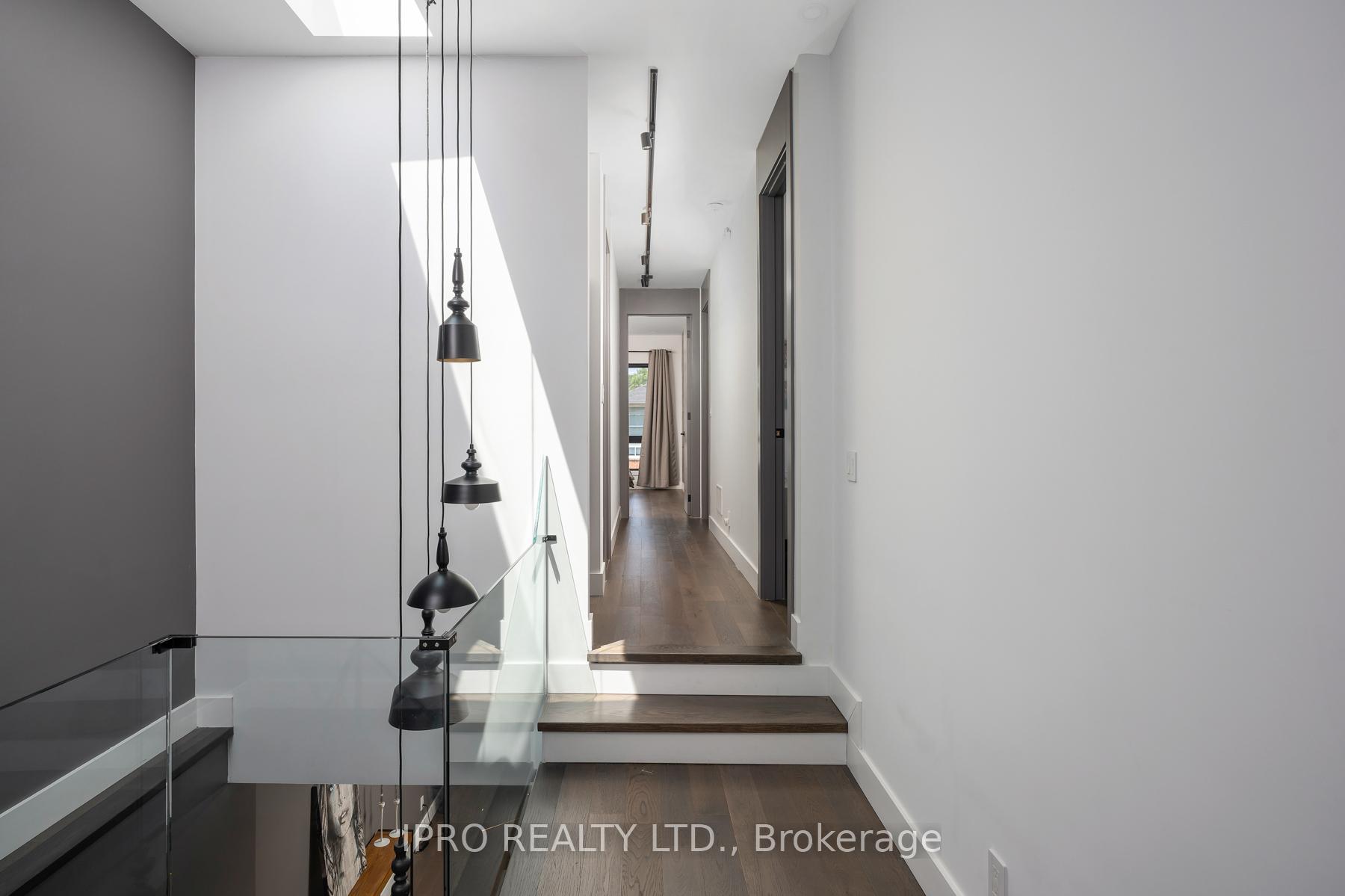 Photo 31 of 127 Barker Avenue, Toronto, Danforth Village-East York — HOMEH