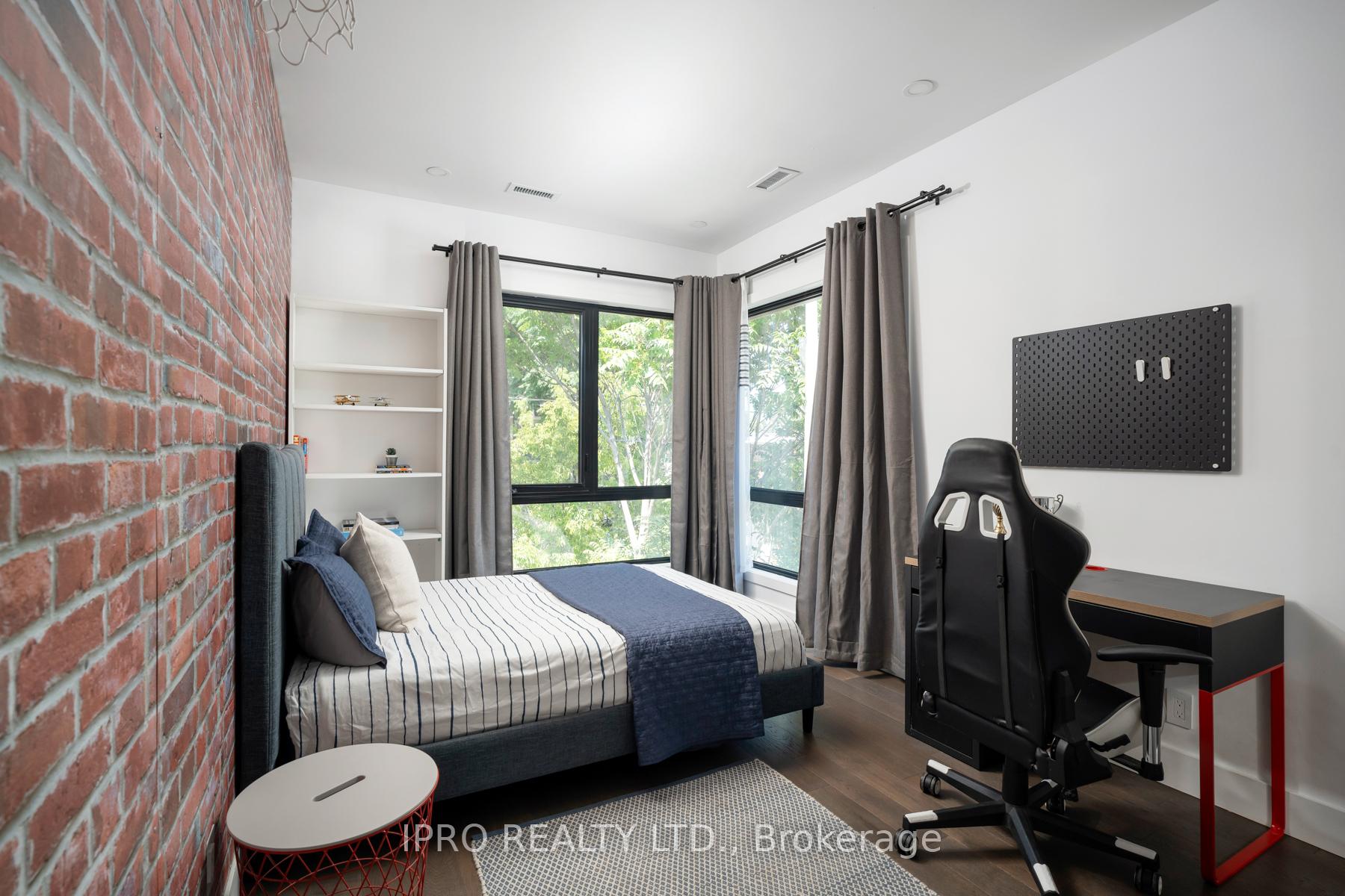 Photo 34 of 127 Barker Avenue, Toronto, Danforth Village-East York — HOMEH