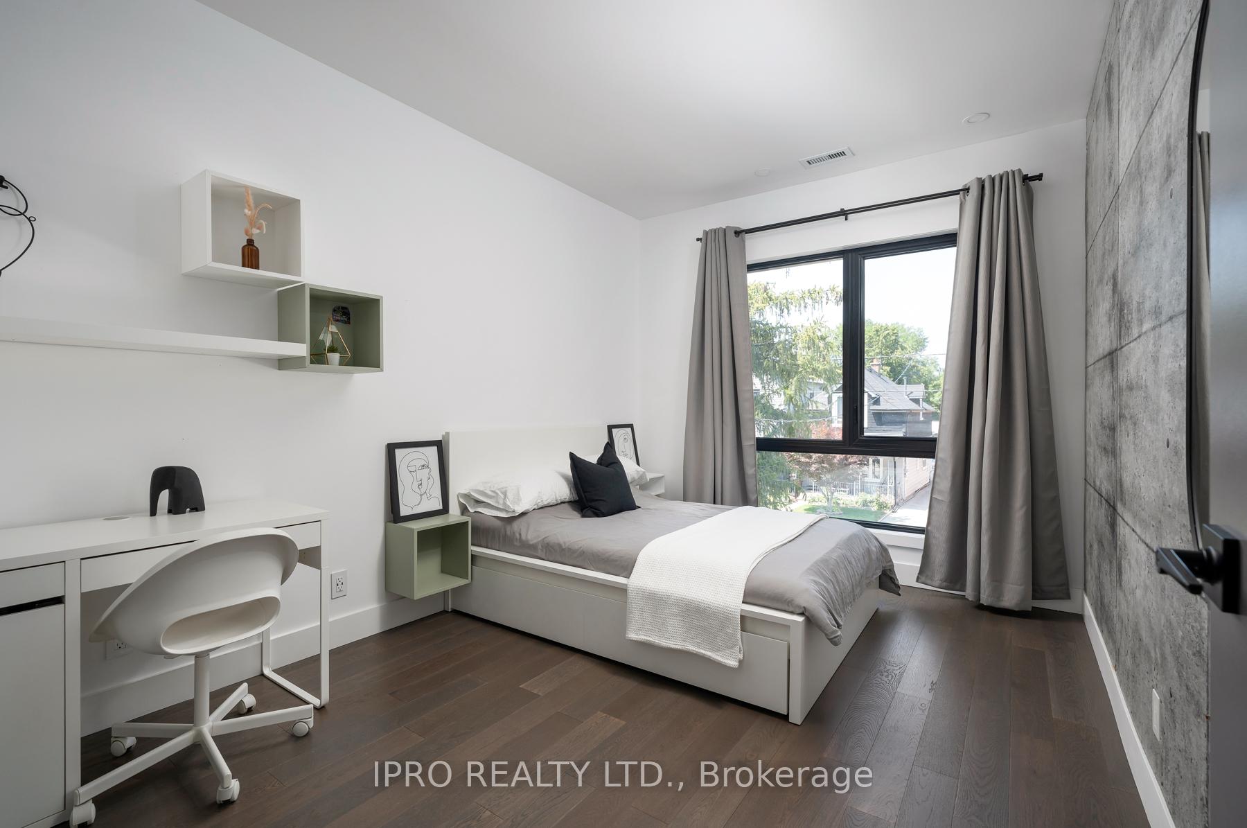 Photo 36 of 127 Barker Avenue, Toronto, Danforth Village-East York — HOMEH