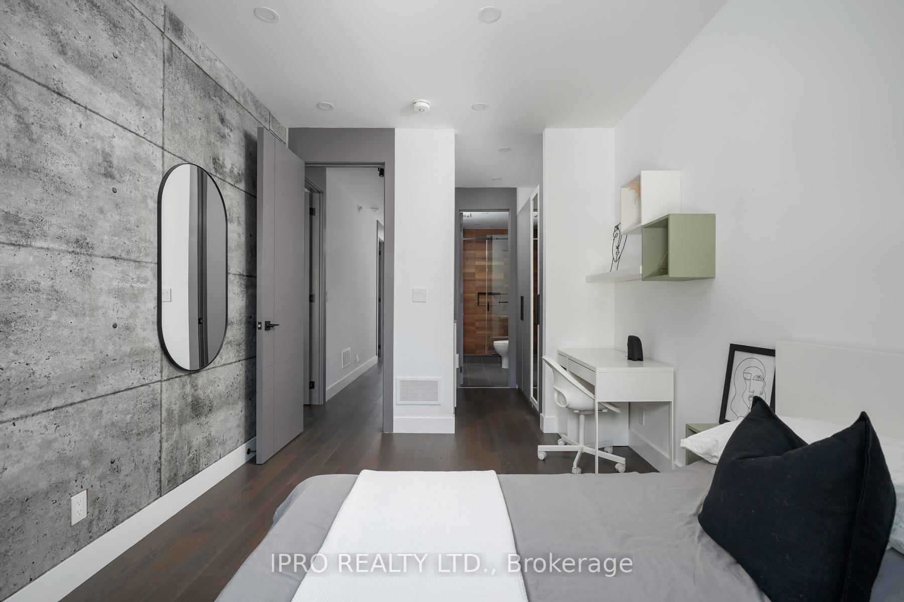 Photo 37 of 127 Barker Avenue, Toronto, Danforth Village-East York — HOMEH