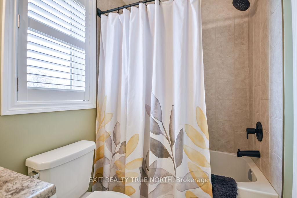 Photo 19 of 36 Hunter Avenue, Tay, Victoria Harbour — HOMEH