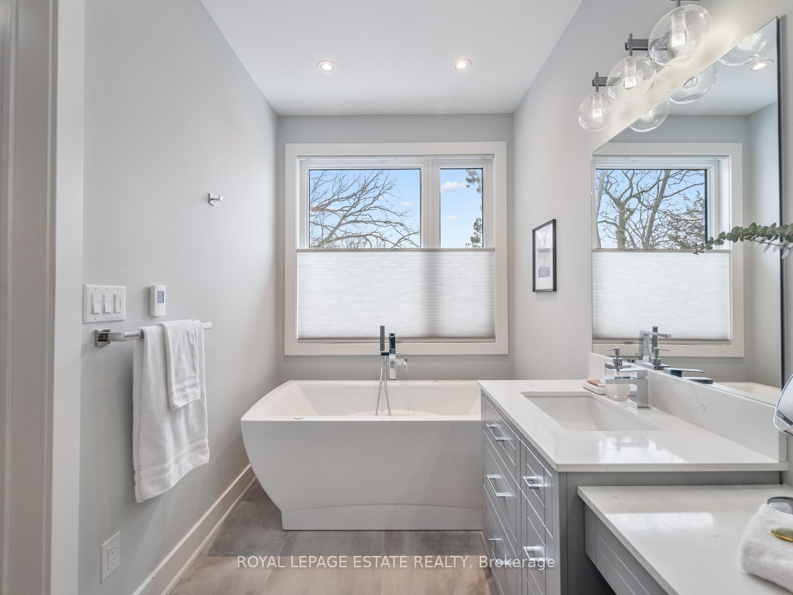 Photo 38 of 37 Glen Ames, Toronto, The Beaches — HOMEH