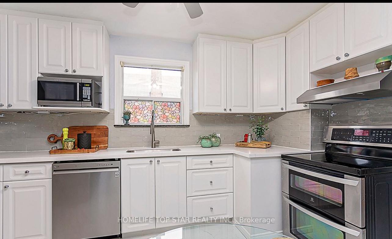 Photo 7 of 25 Rockelm Road, Scarborough, Clairlea-Birchmount — HOMEH