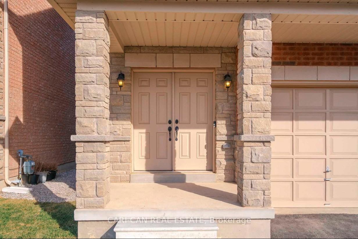 Photo 3 of 56 Palace Street, Thorold, Thorold Downtown — HOMEH