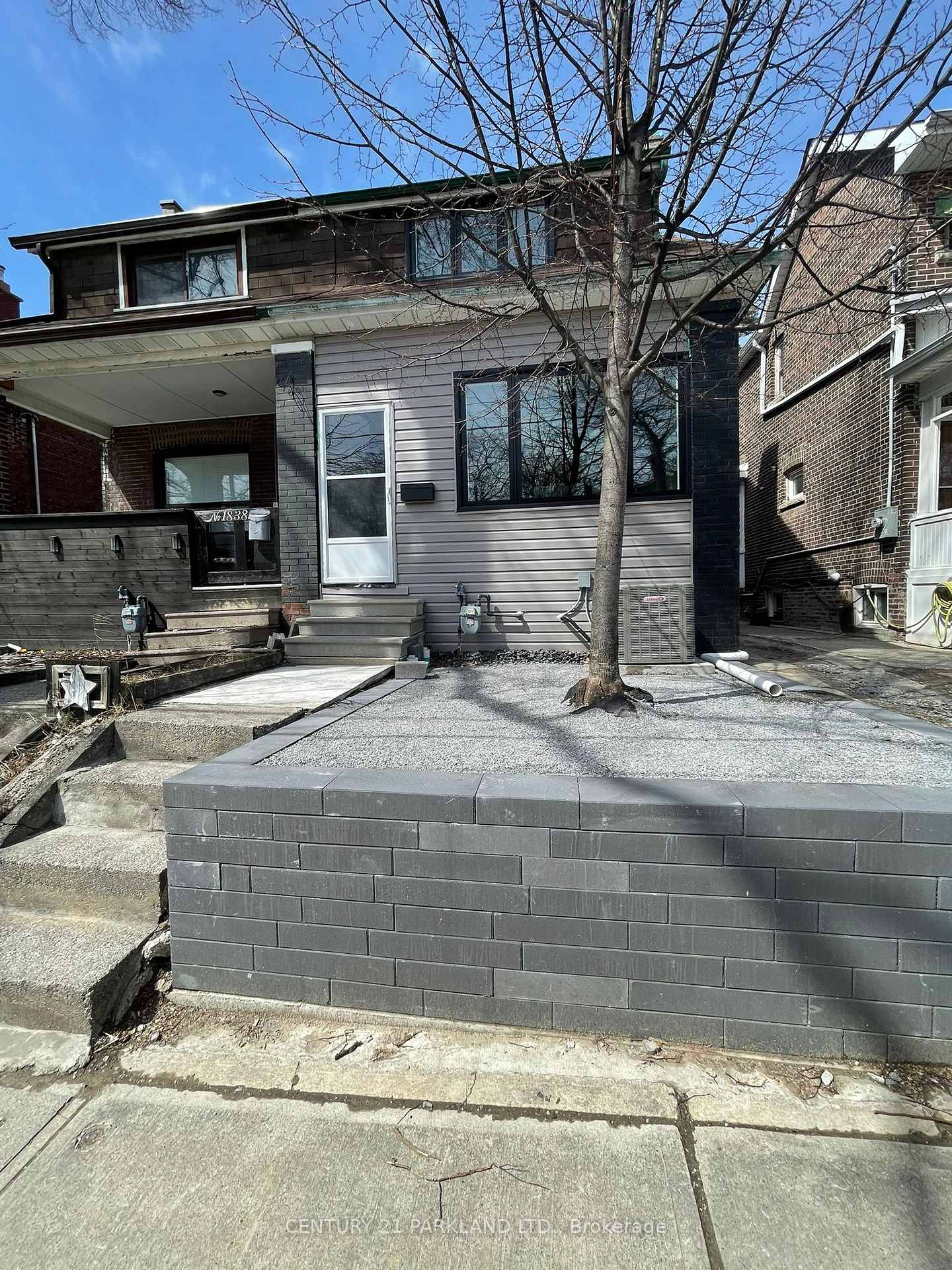Front of Unit Second Floor, 1840 Gerrard Street