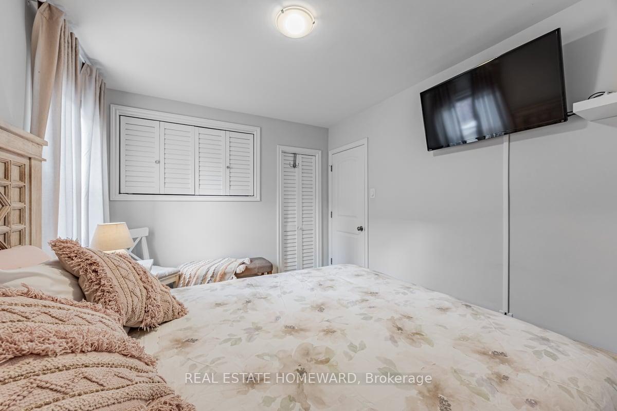 Photo 15 of 39 Compton Drive, Scarborough, Wexford-Maryvale — HOMEH