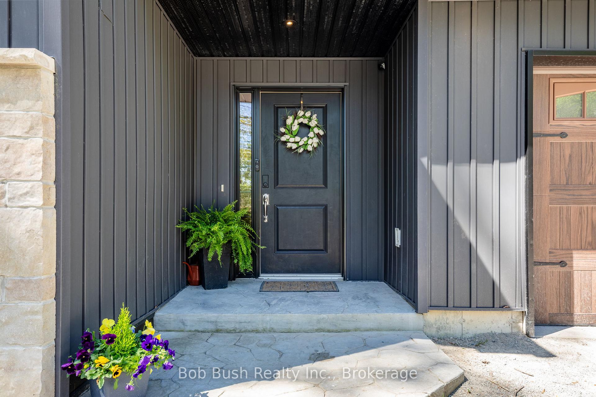 Photo 3 of 4 Davis Drive, Tay, Victoria Harbour — HOMEH