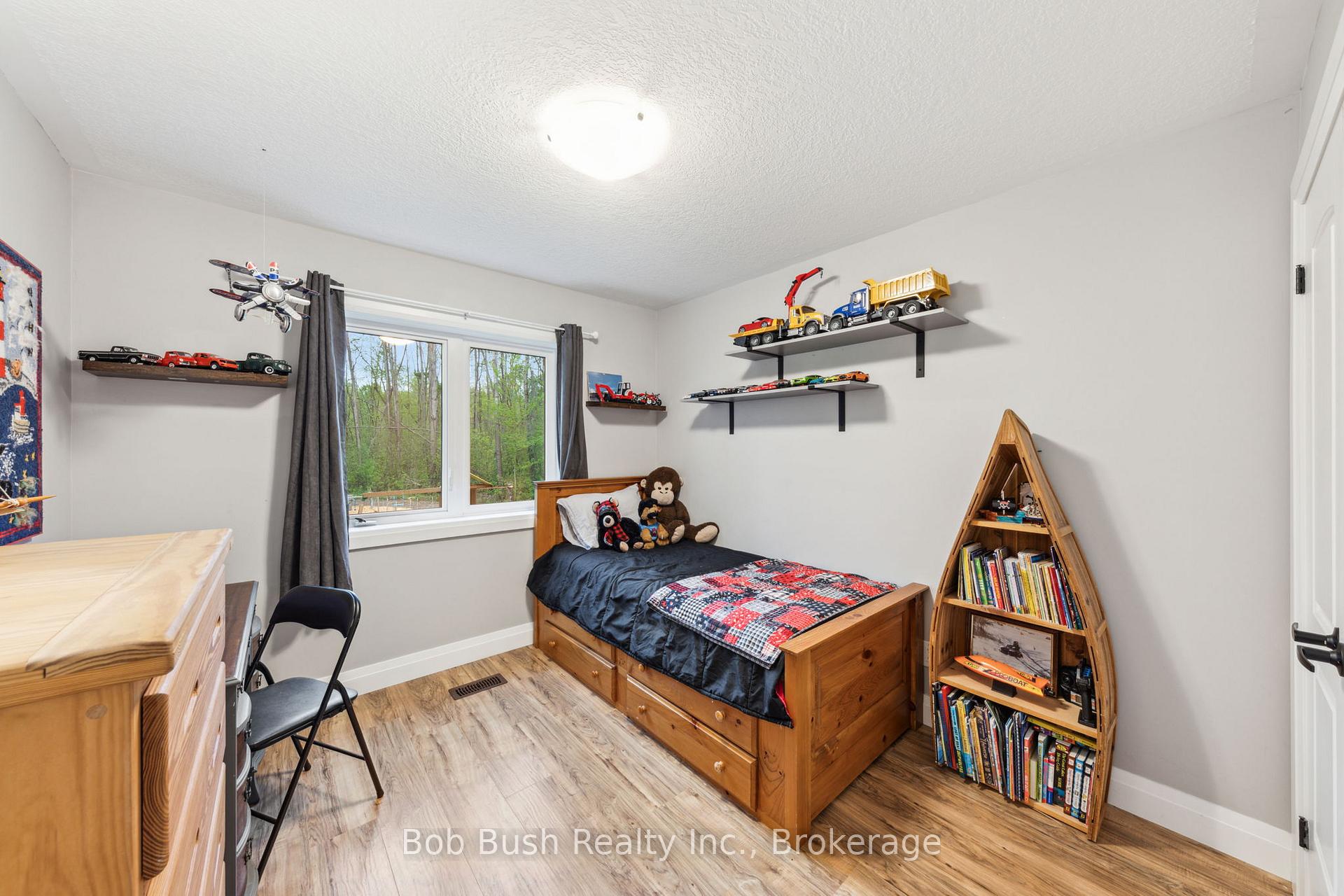 Photo 17 of 4 Davis Drive, Tay, Victoria Harbour — HOMEH