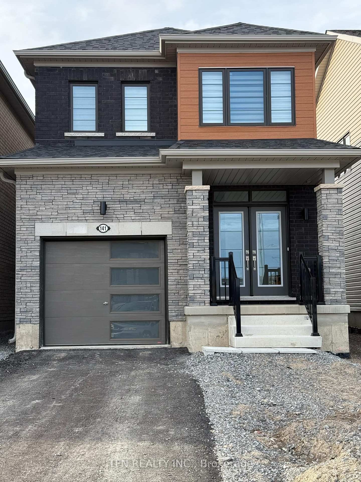 Photo 1 of 141 Velvet Way, Thorold, Rolling Meadows — HOMEH