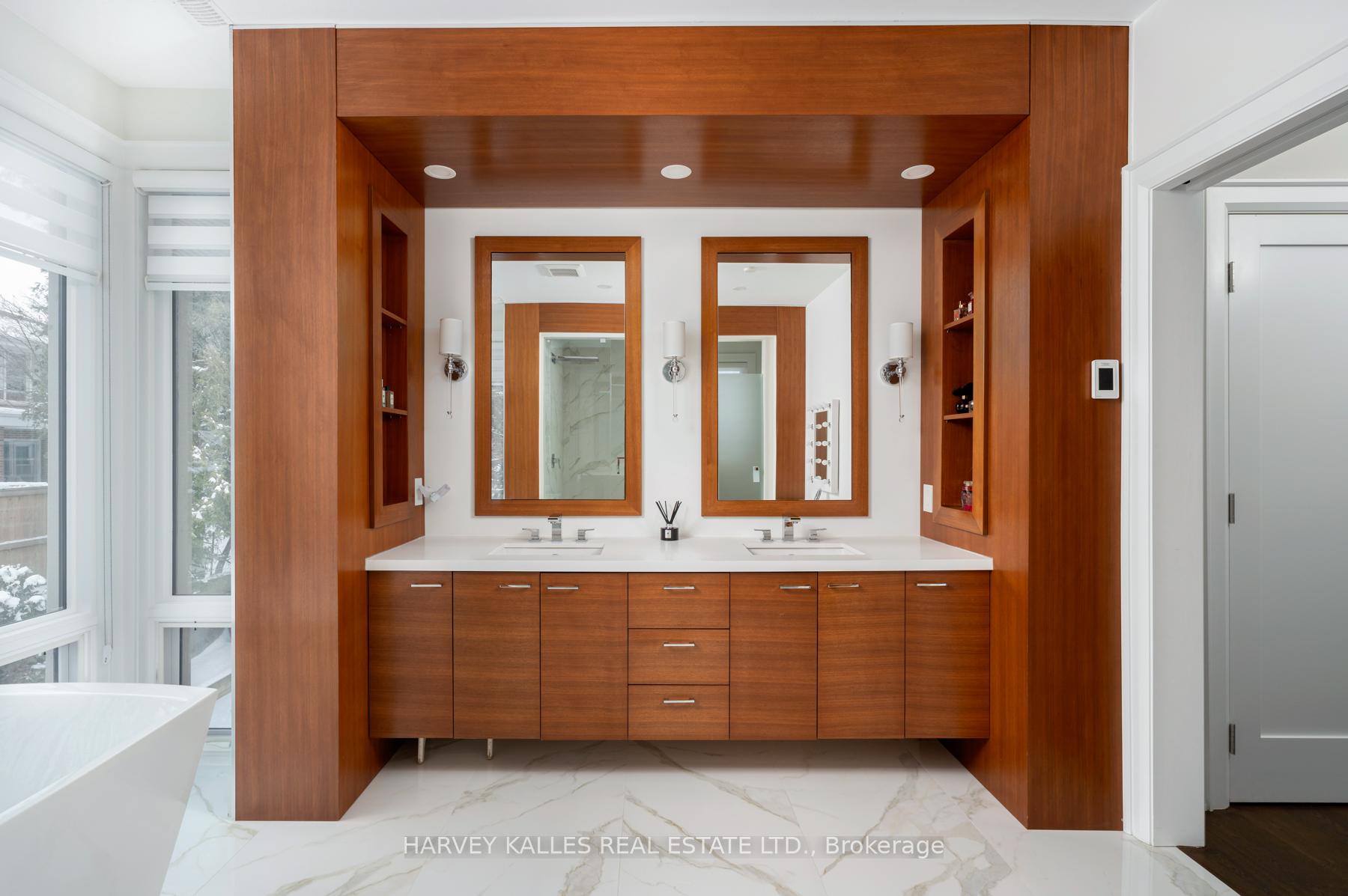 Photo 29 of 313 Hillhurst Boulevard, Toronto, Englemount-Lawrence — HOMEH