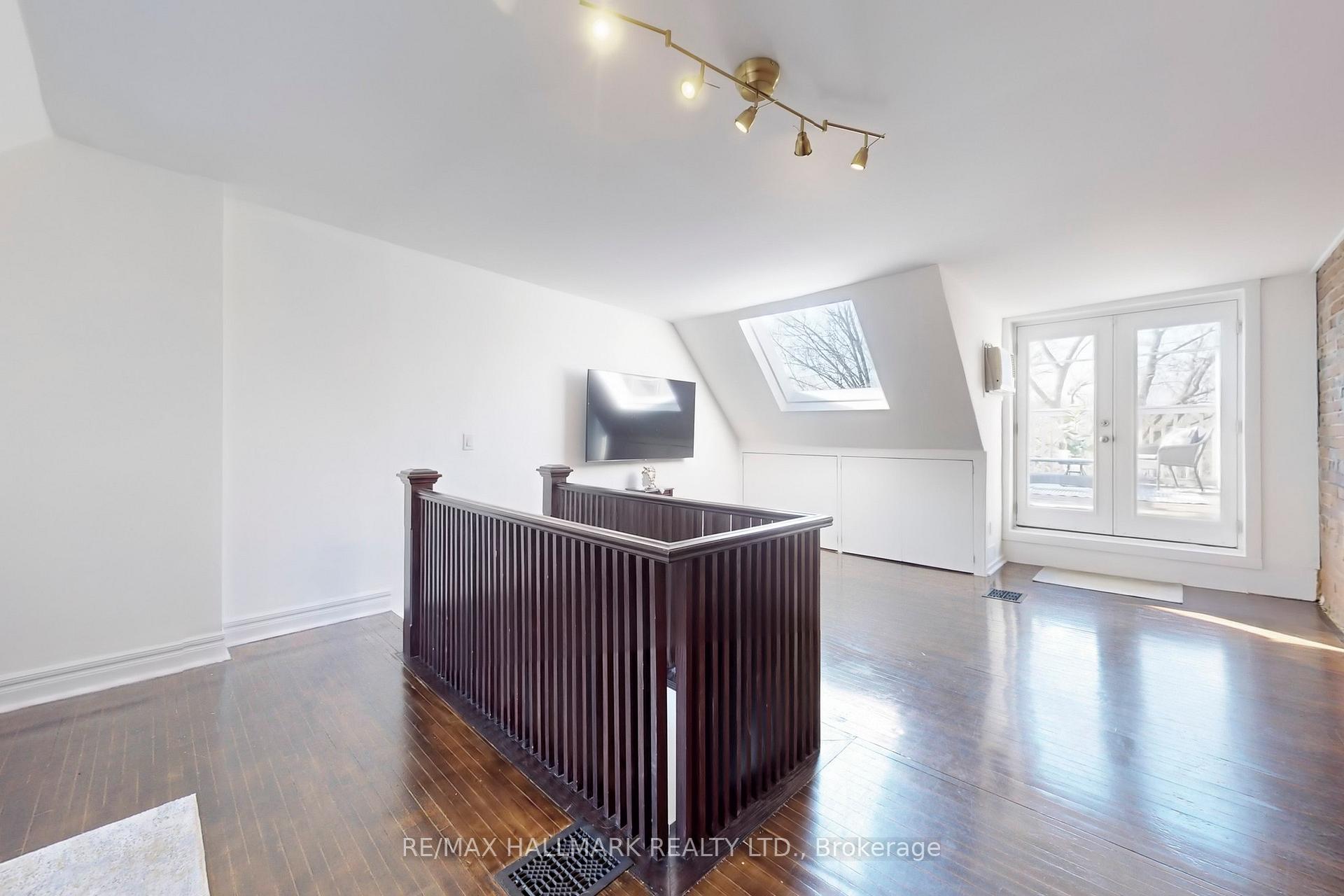 Photo 23 of 10 Garnock Avenue, Toronto, North Riverdale — HOMEH