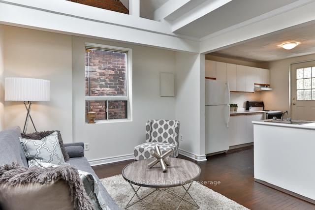 Photo 2 of 4 Myrtle Avenue, Toronto, South Riverdale — HOMEH