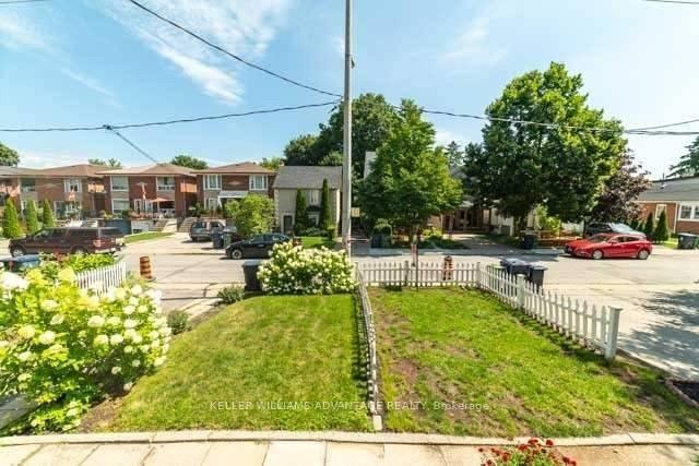 Photo 4 of Unit Upper, 226 Pickering Street, Toronto, East End-Danforth — HOMEH