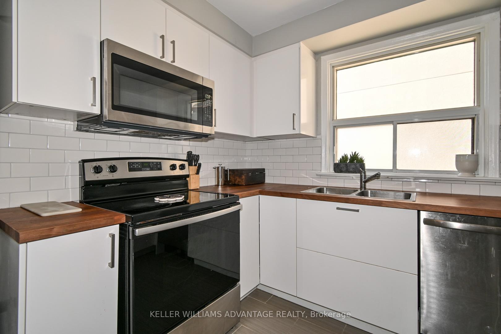 Photo 12 of Unit Upper, 226 Pickering Street, Toronto, East End-Danforth — HOMEH